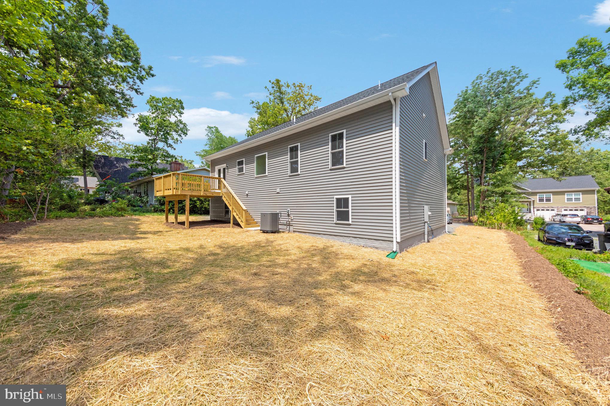 ROCKLAND CREEK ESTATES - Residential