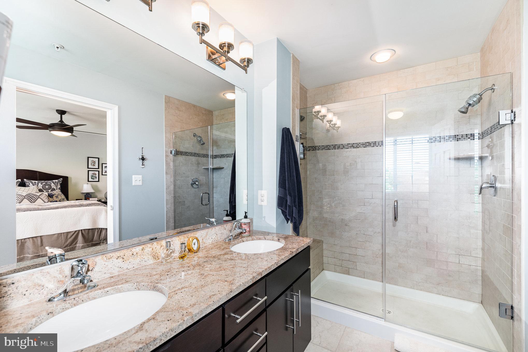 LOCUST POINT - Residential