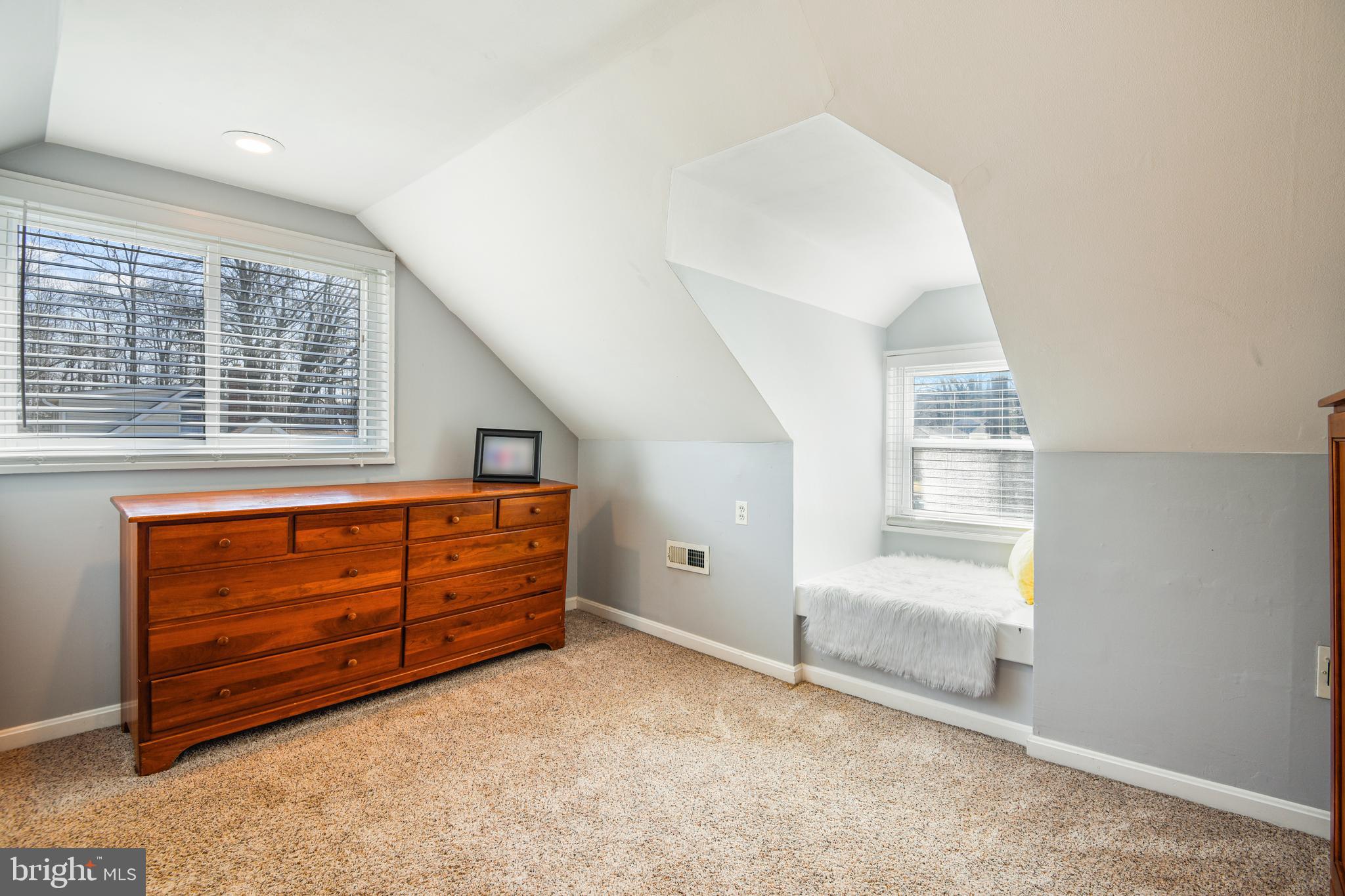 STEWART LEVEL - Residential