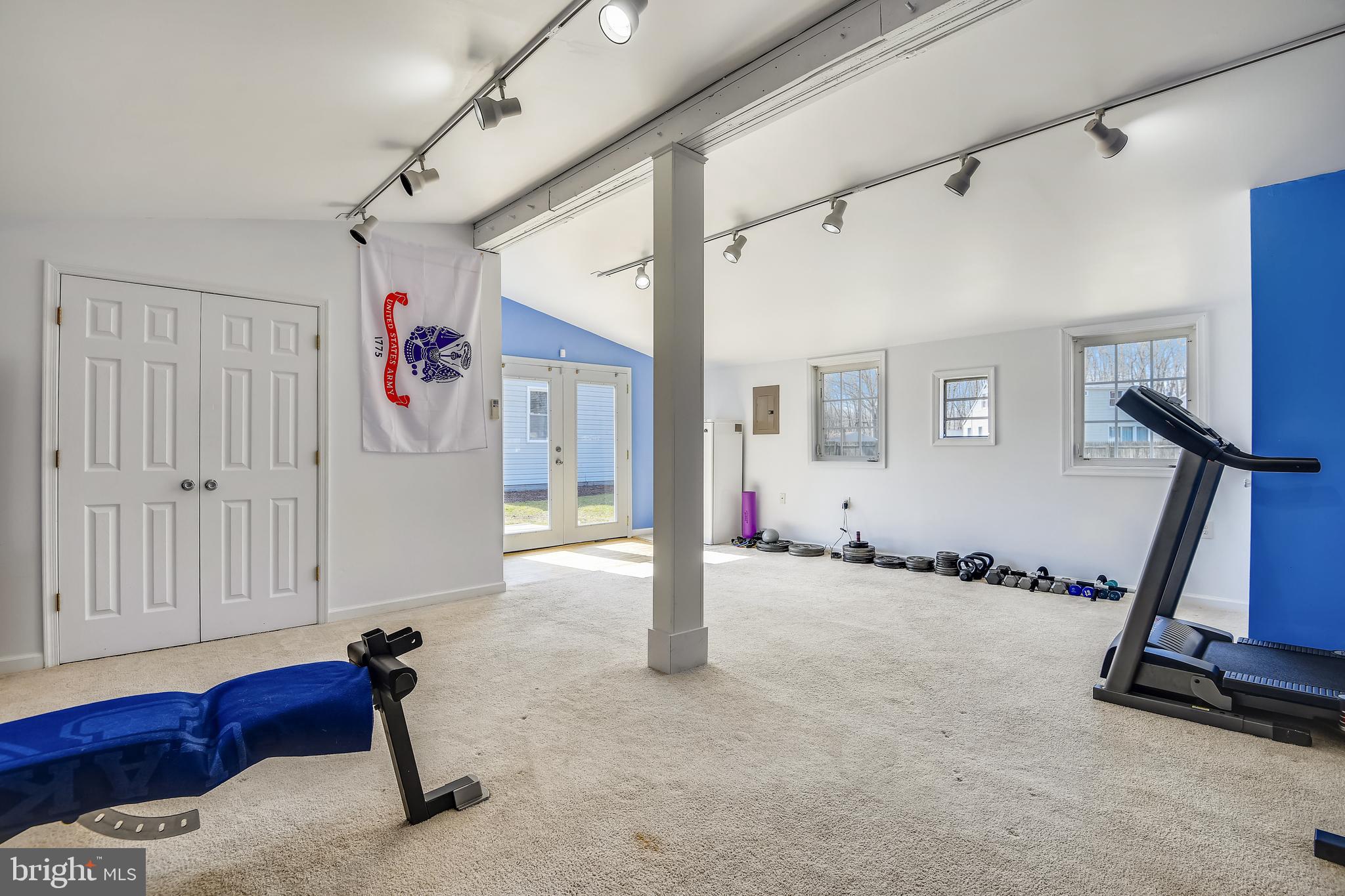 STEWART LEVEL - Residential