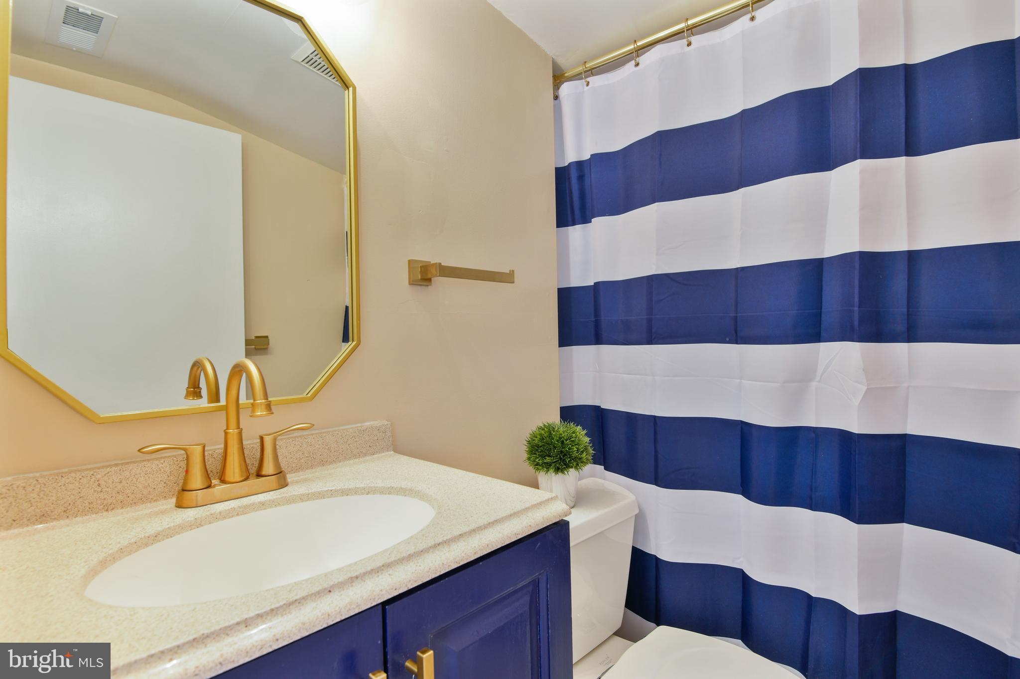 STEWART LEVEL - Residential