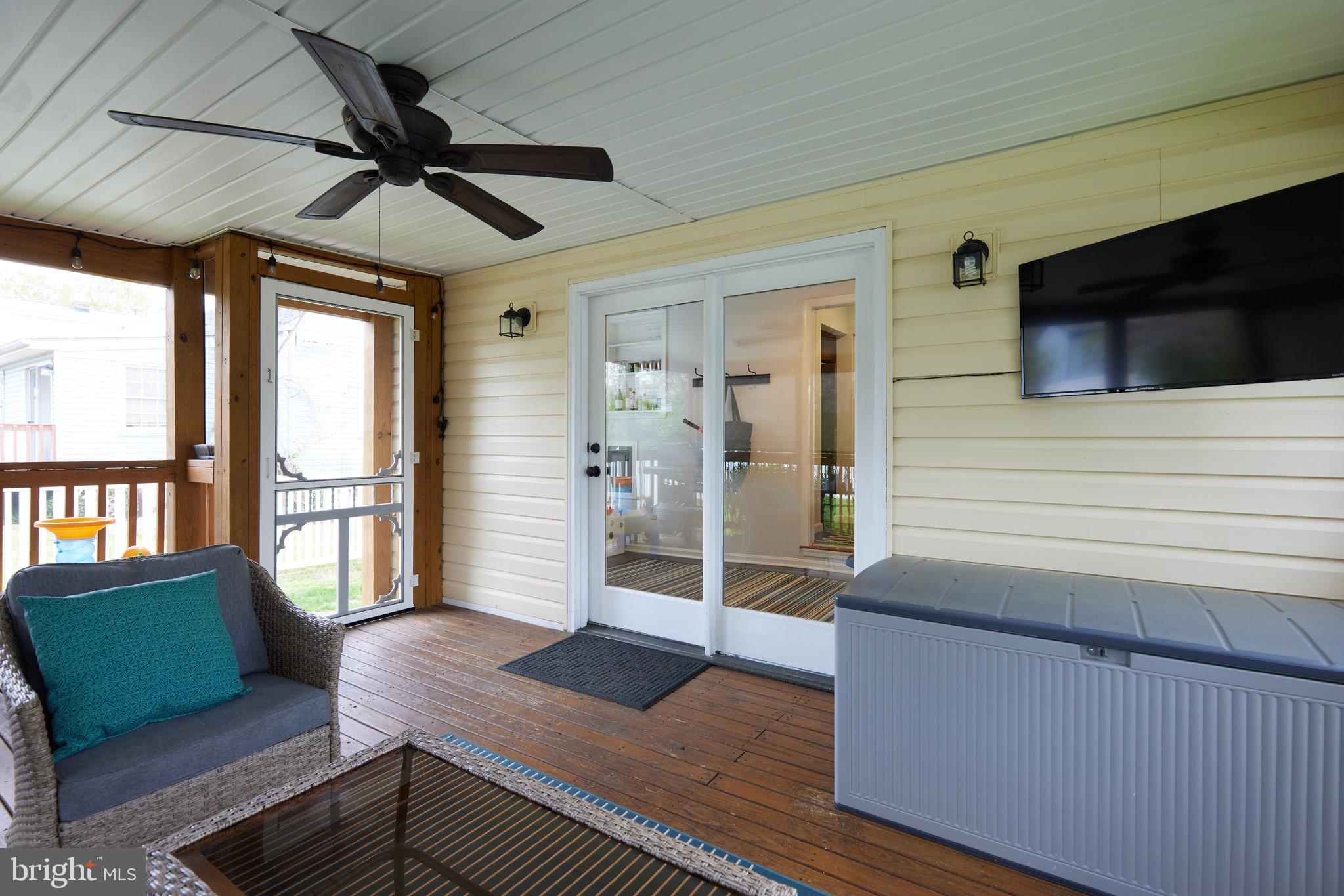 HOLLYWOOD - Residential