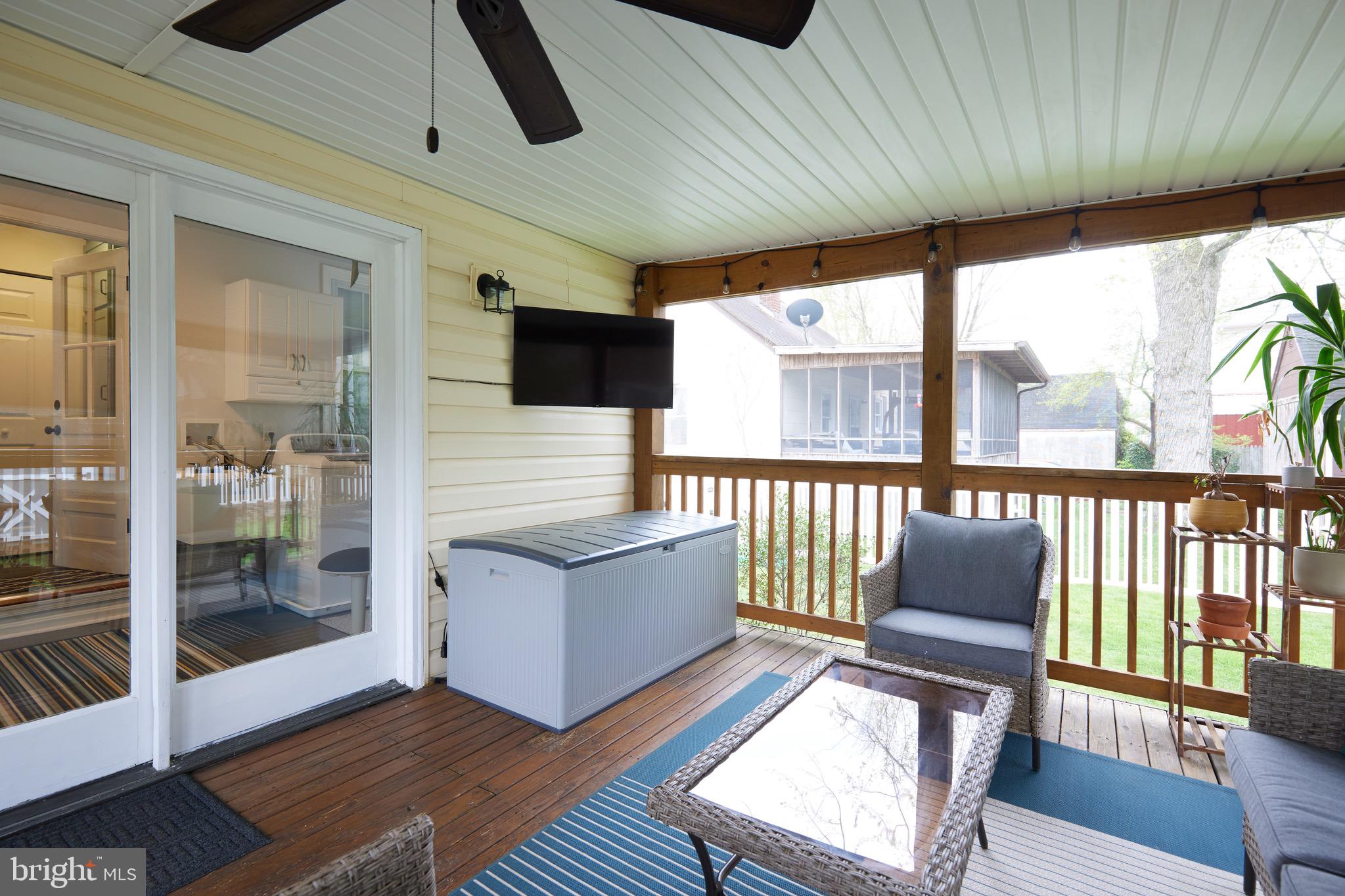 HOLLYWOOD - Residential