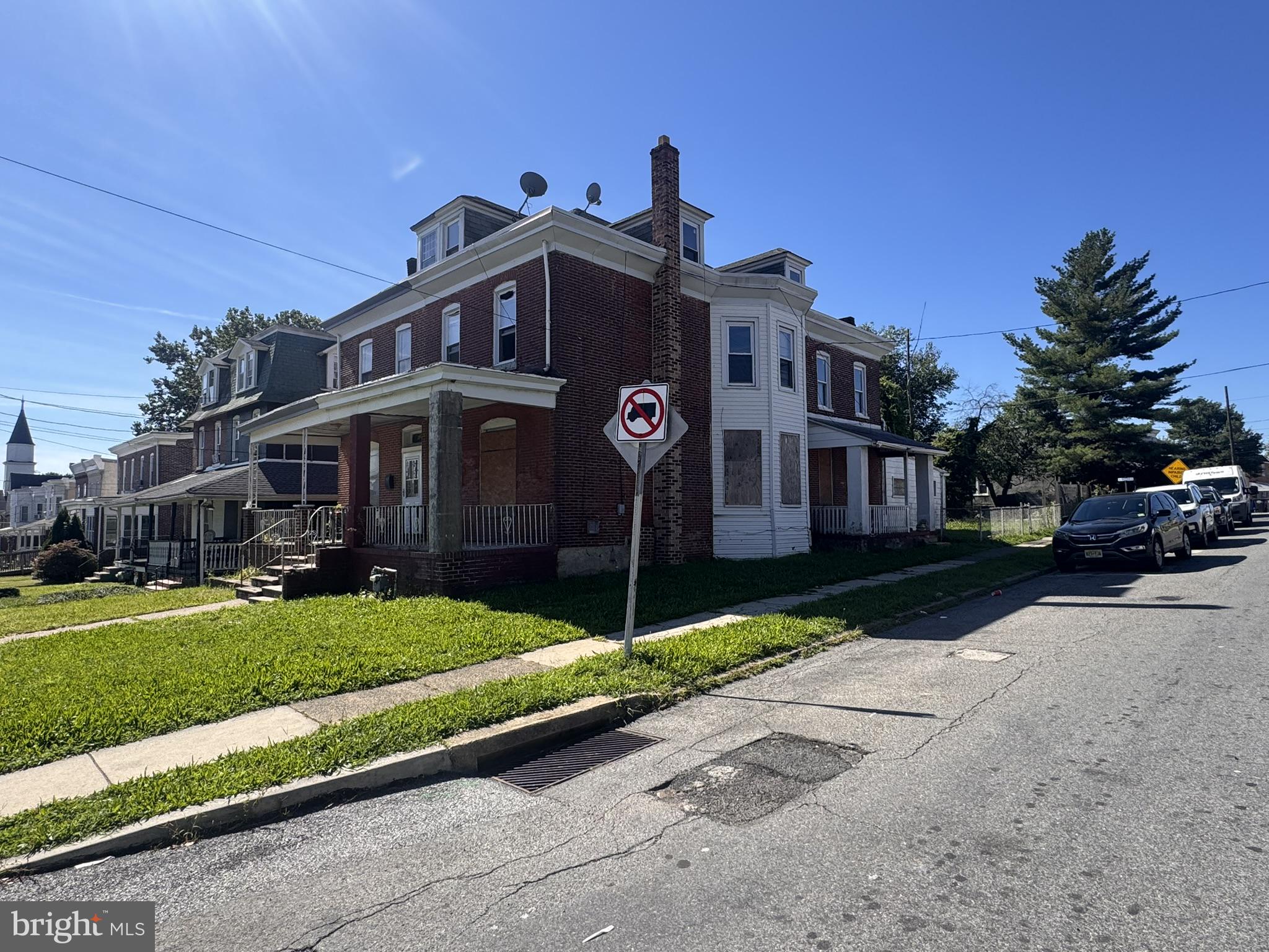940 HIGHLAND AVENUE