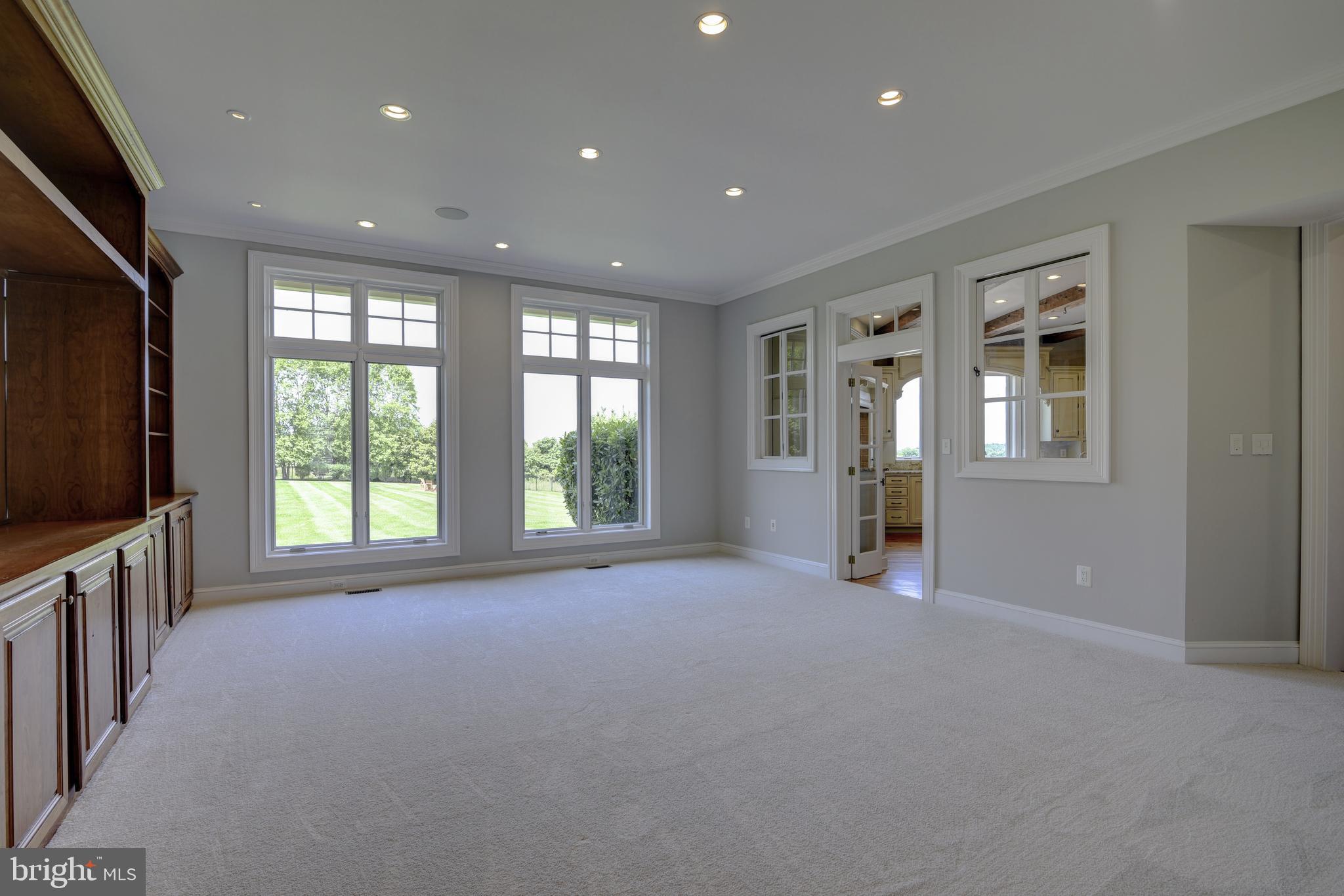 BEACON HILL - Residential