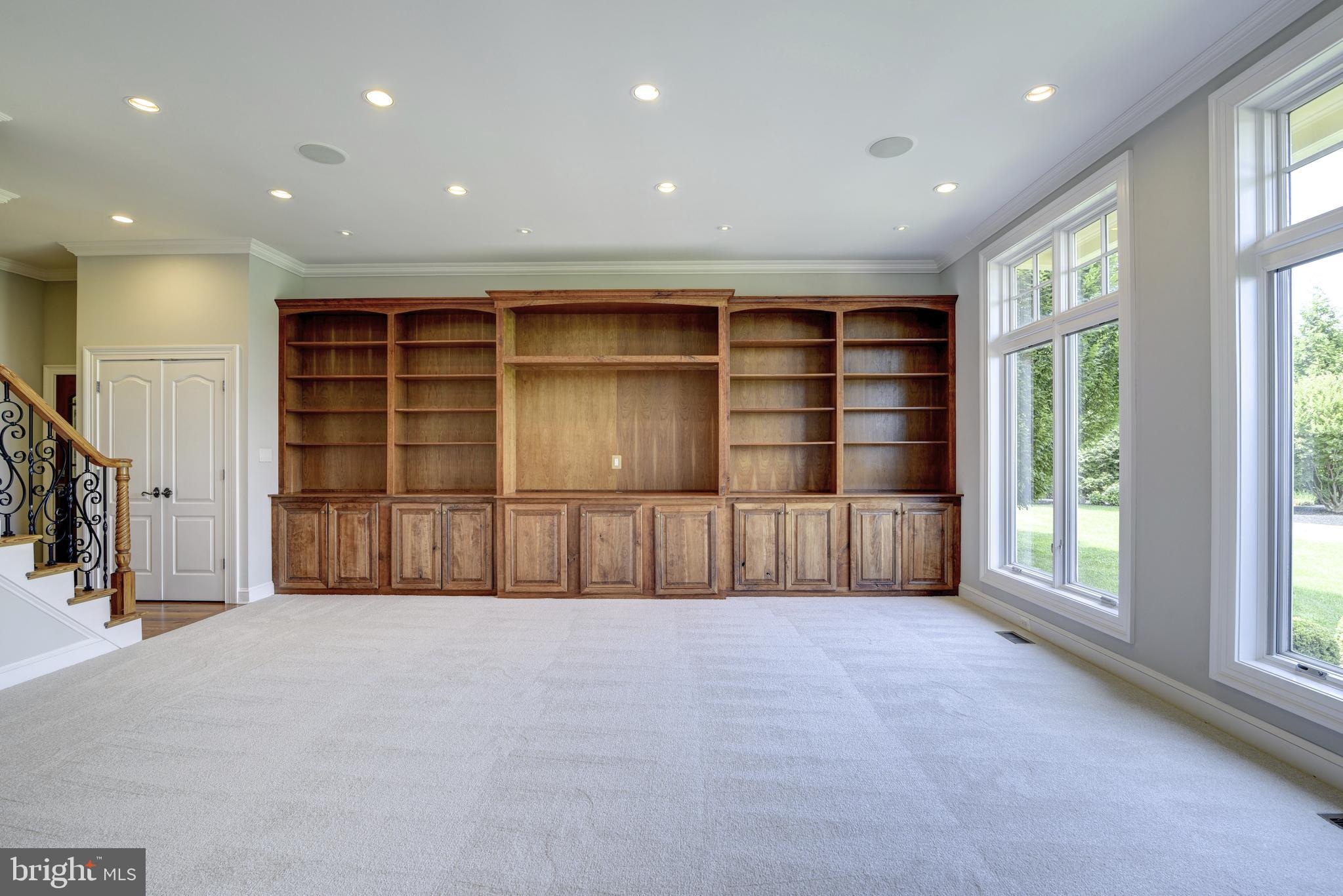 BEACON HILL - Residential