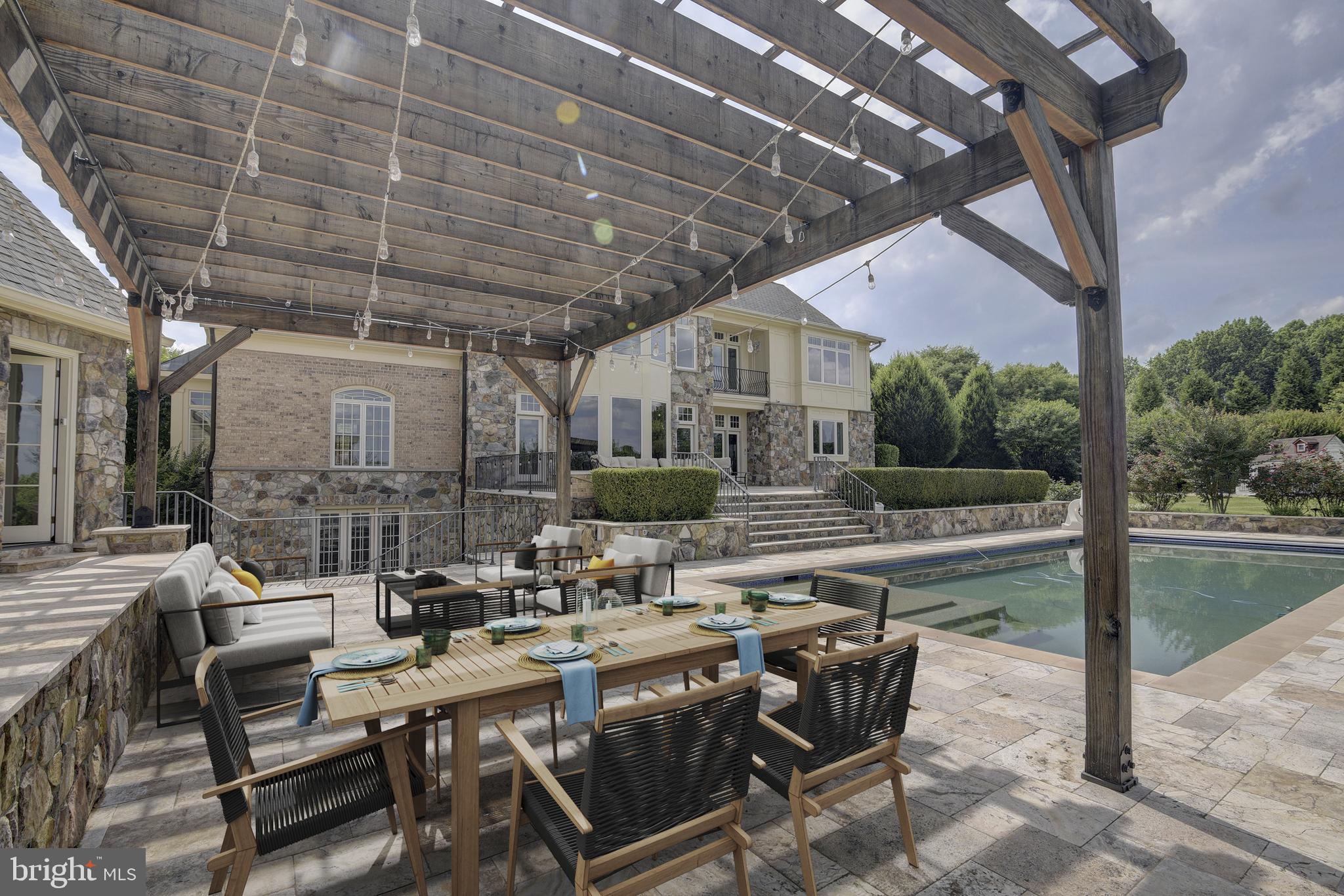 BEACON HILL - Residential