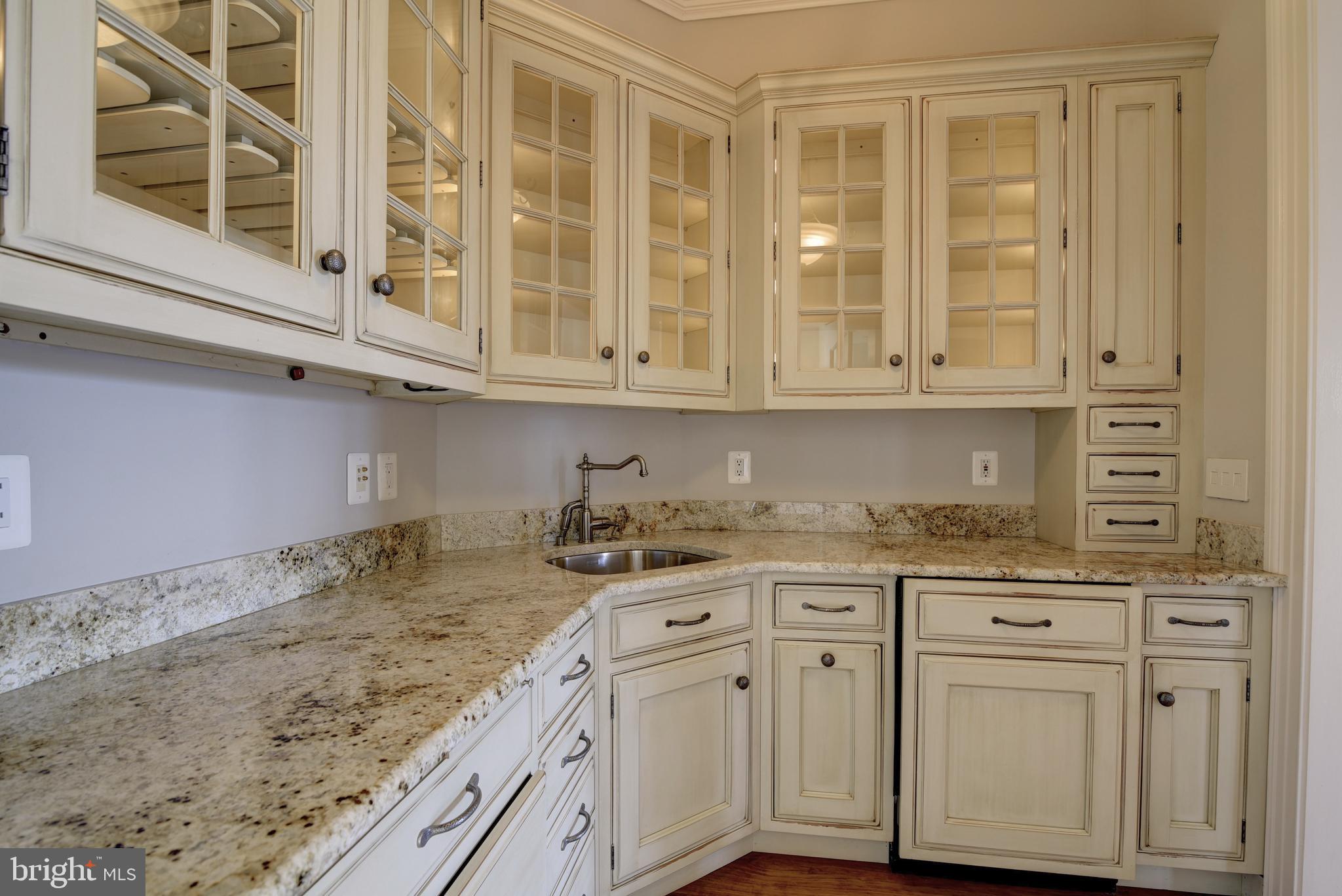 BEACON HILL - Residential