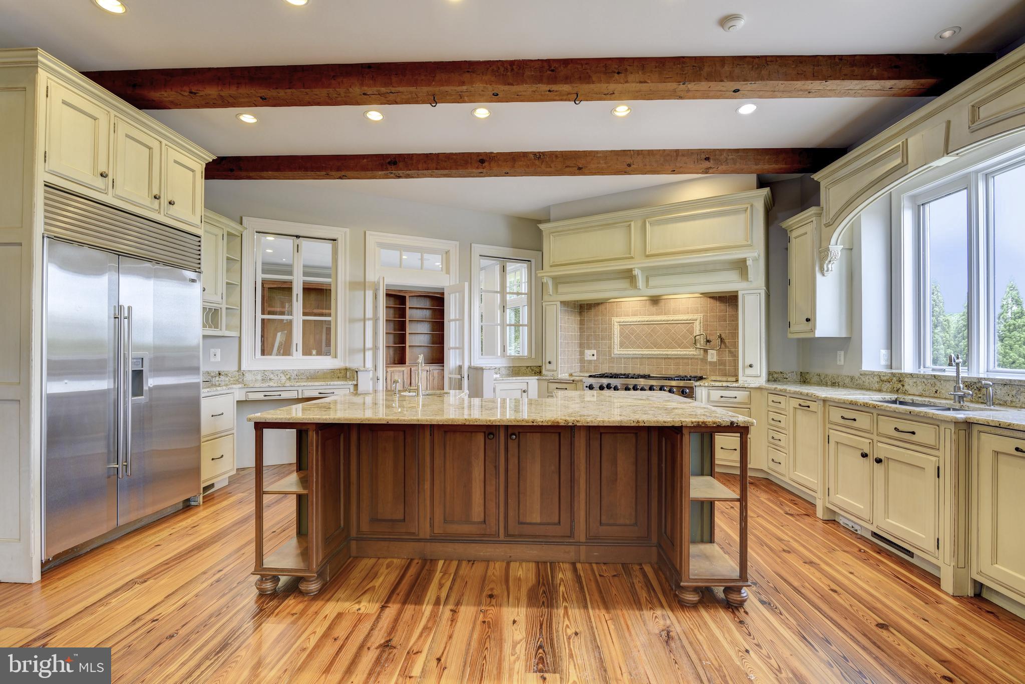 BEACON HILL - Residential