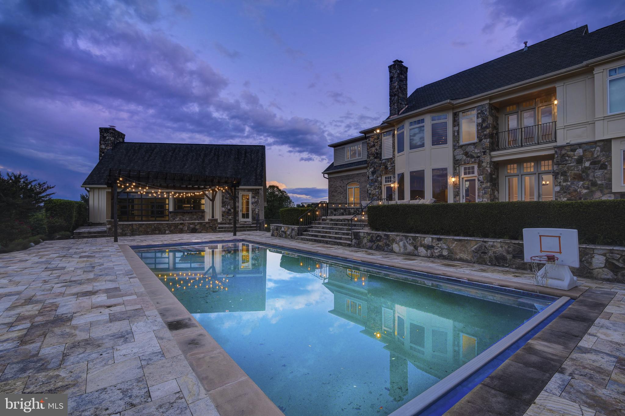 BEACON HILL - Residential