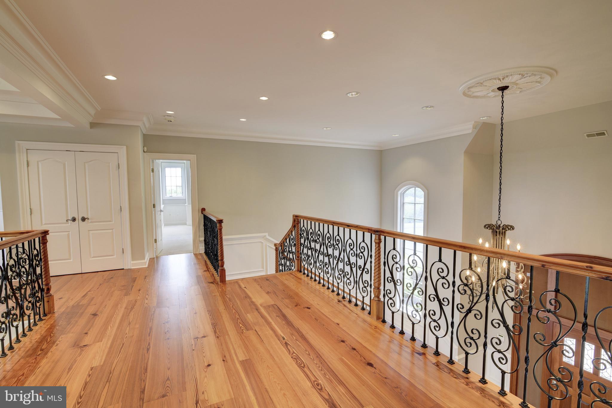 BEACON HILL - Residential