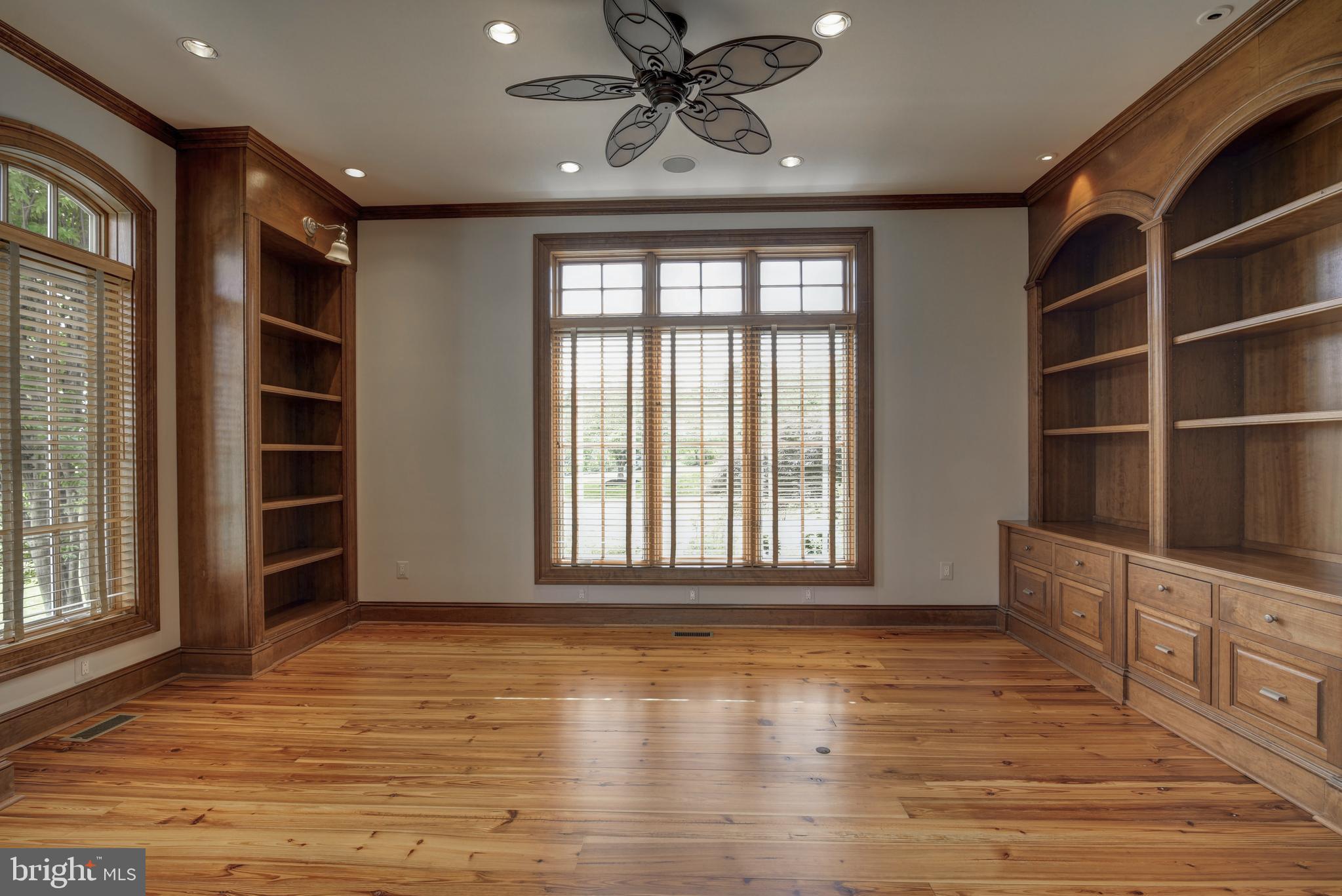 BEACON HILL - Residential