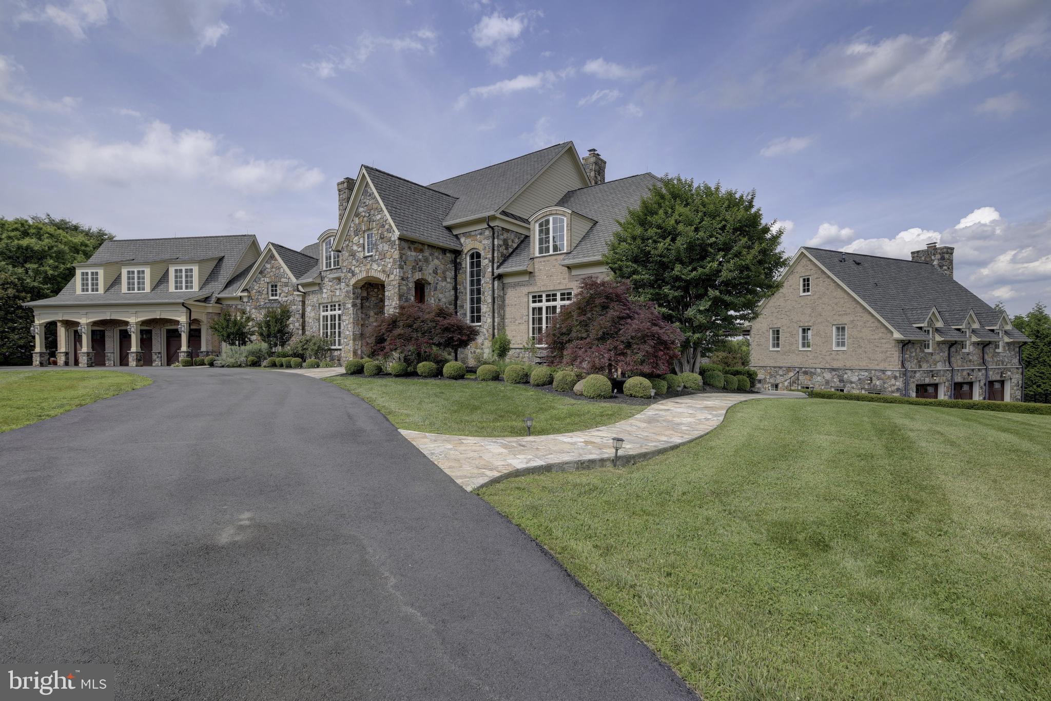 BEACON HILL - Residential