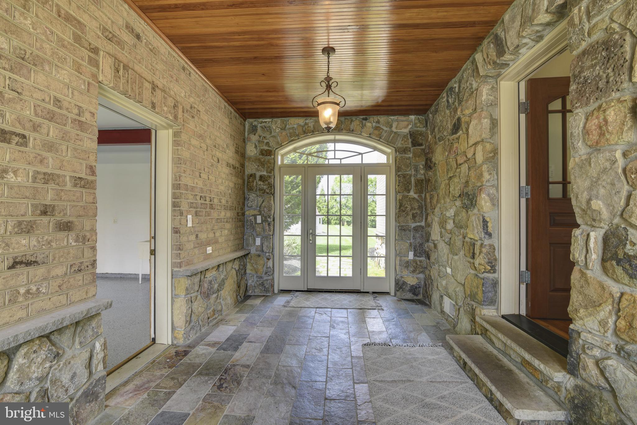 BEACON HILL - Residential