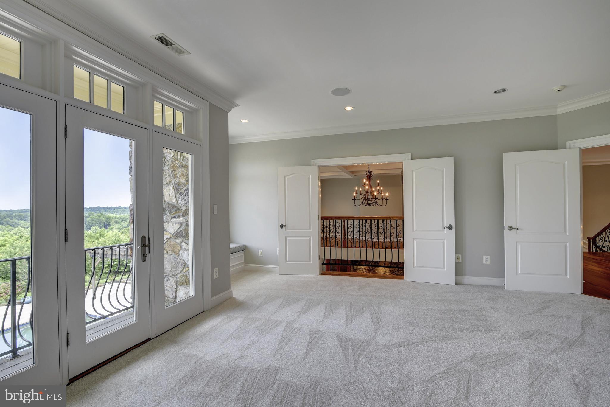 BEACON HILL - Residential