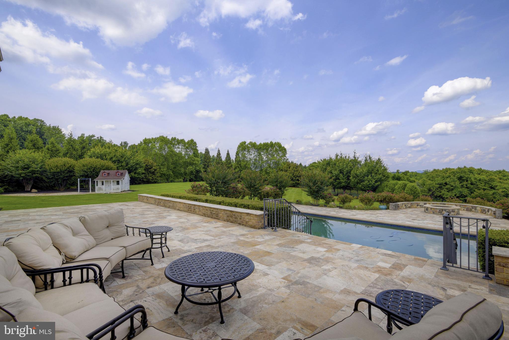 BEACON HILL - Residential