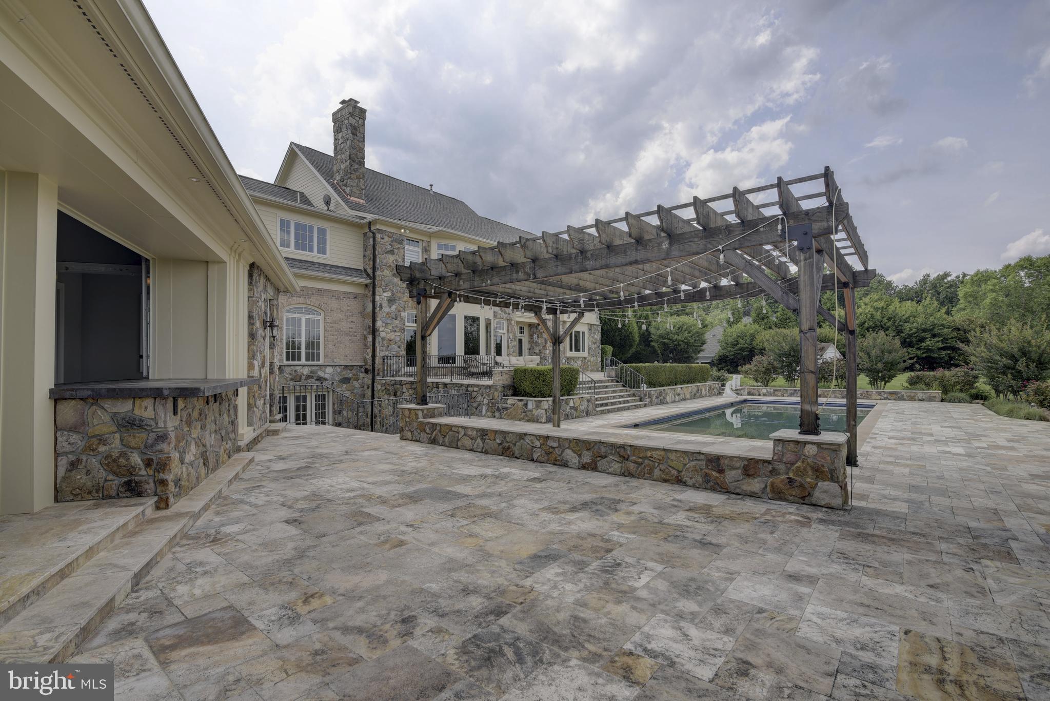 BEACON HILL - Residential