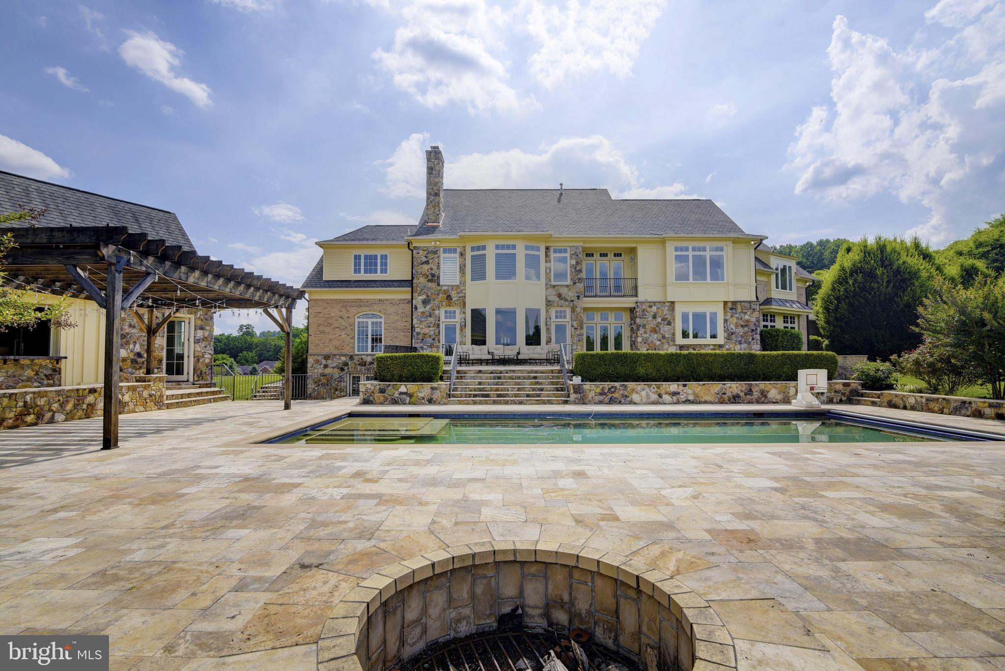 BEACON HILL - Residential