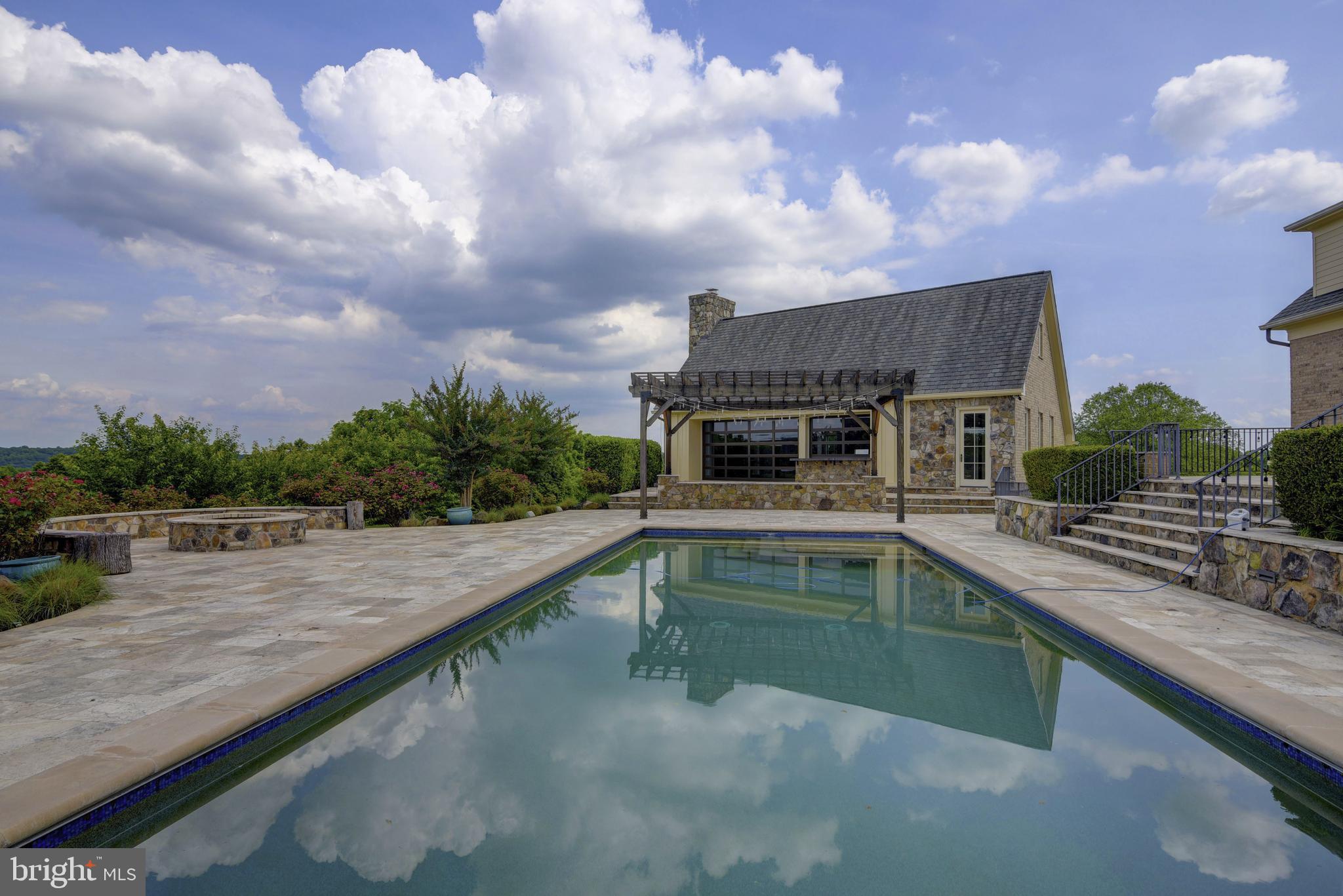 BEACON HILL - Residential