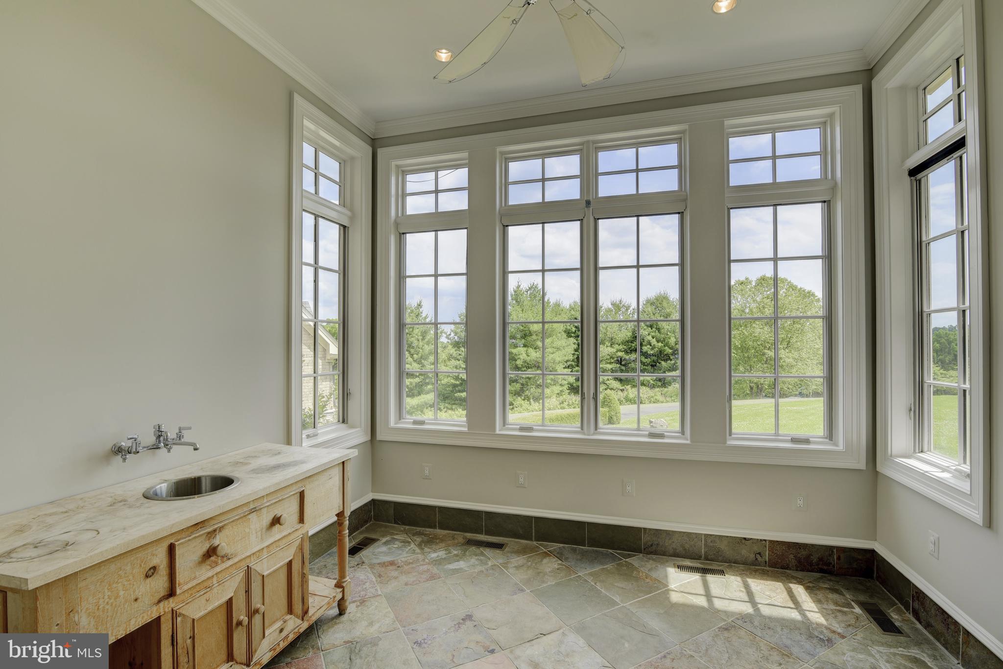 BEACON HILL - Residential