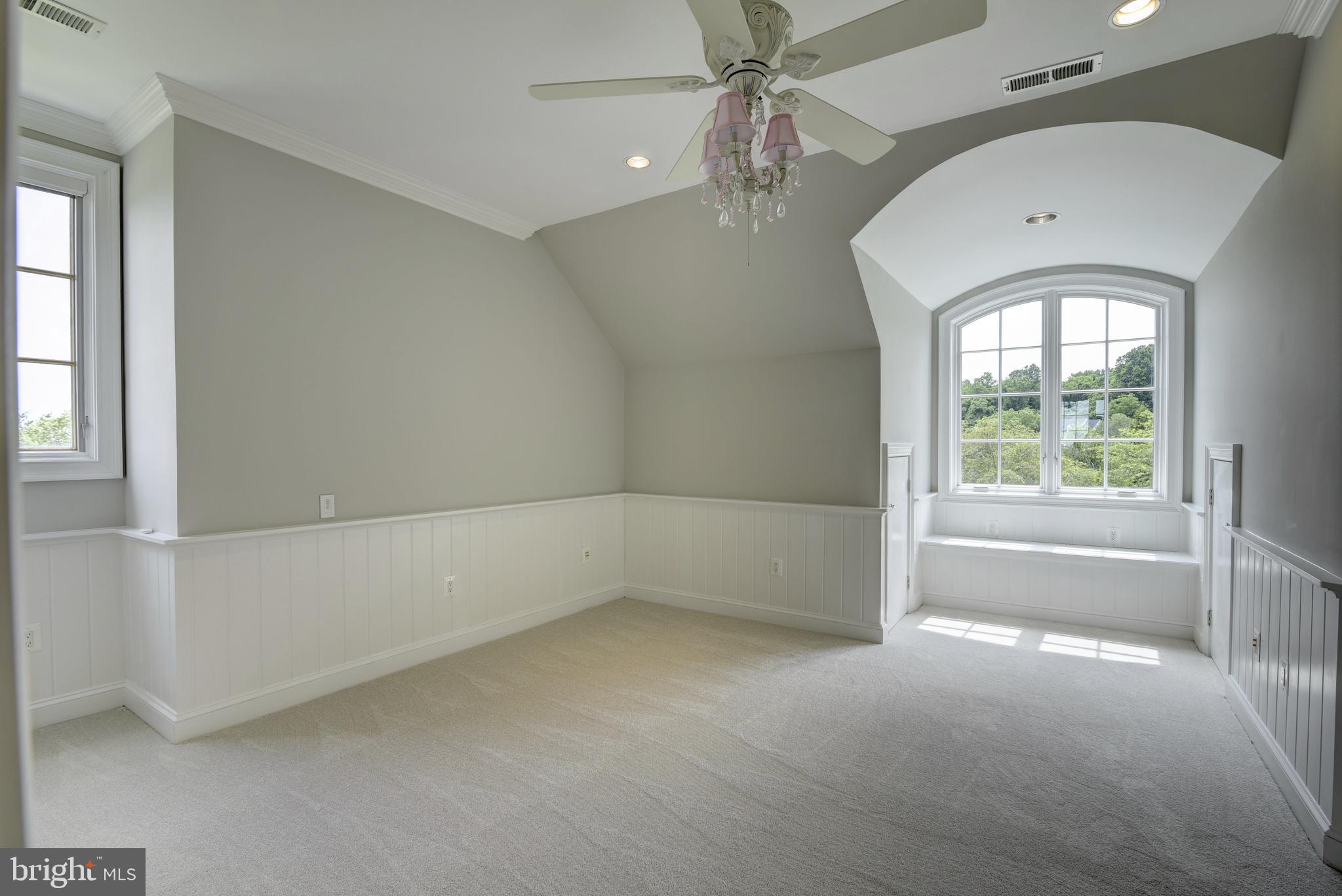 BEACON HILL - Residential