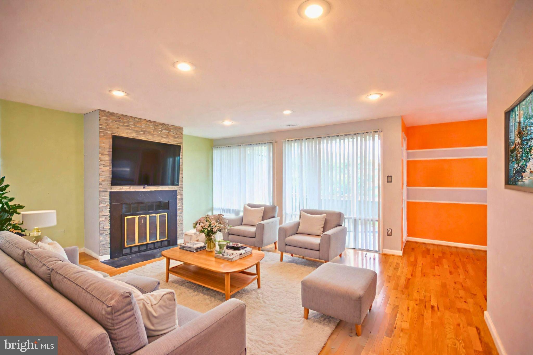 HOLLY HILL CONDOMINIUMS - Residential