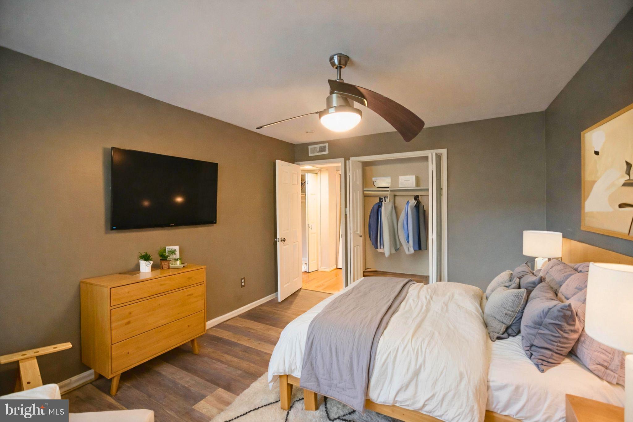 HOLLY HILL CONDOMINIUMS - Residential