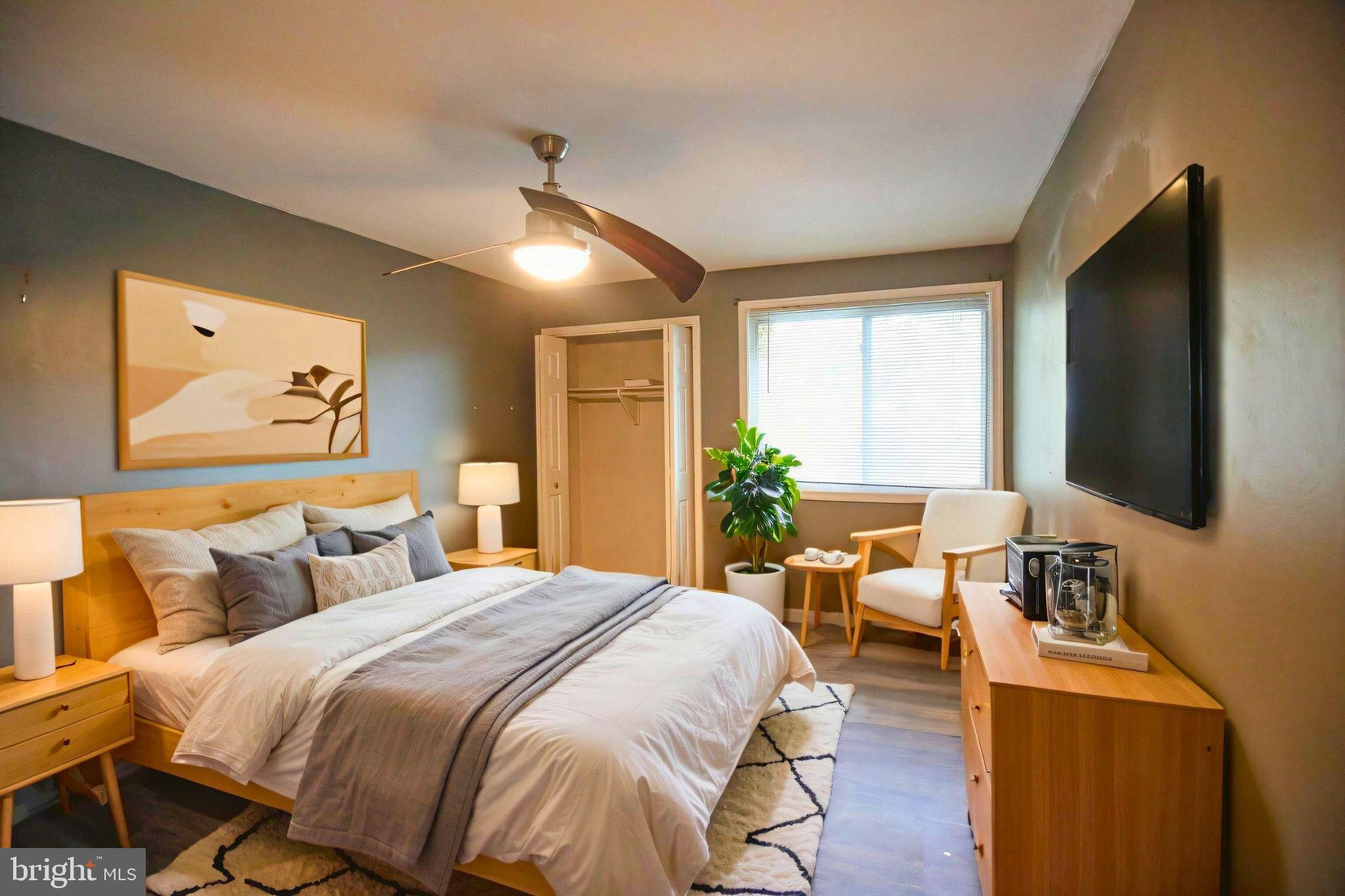 HOLLY HILL CONDOMINIUMS - Residential