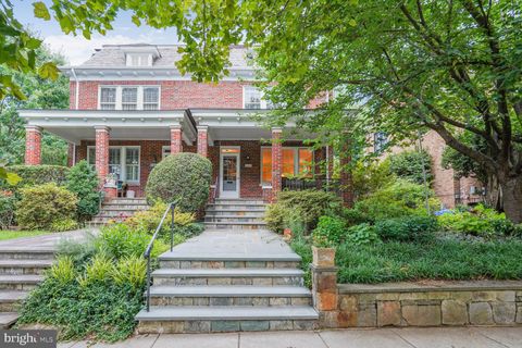 4302 37TH STREET NW WASHINGTON DC 20008
