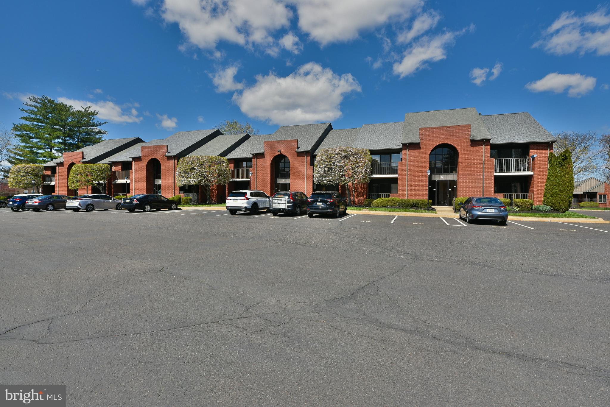 BUSTLETON - Residential