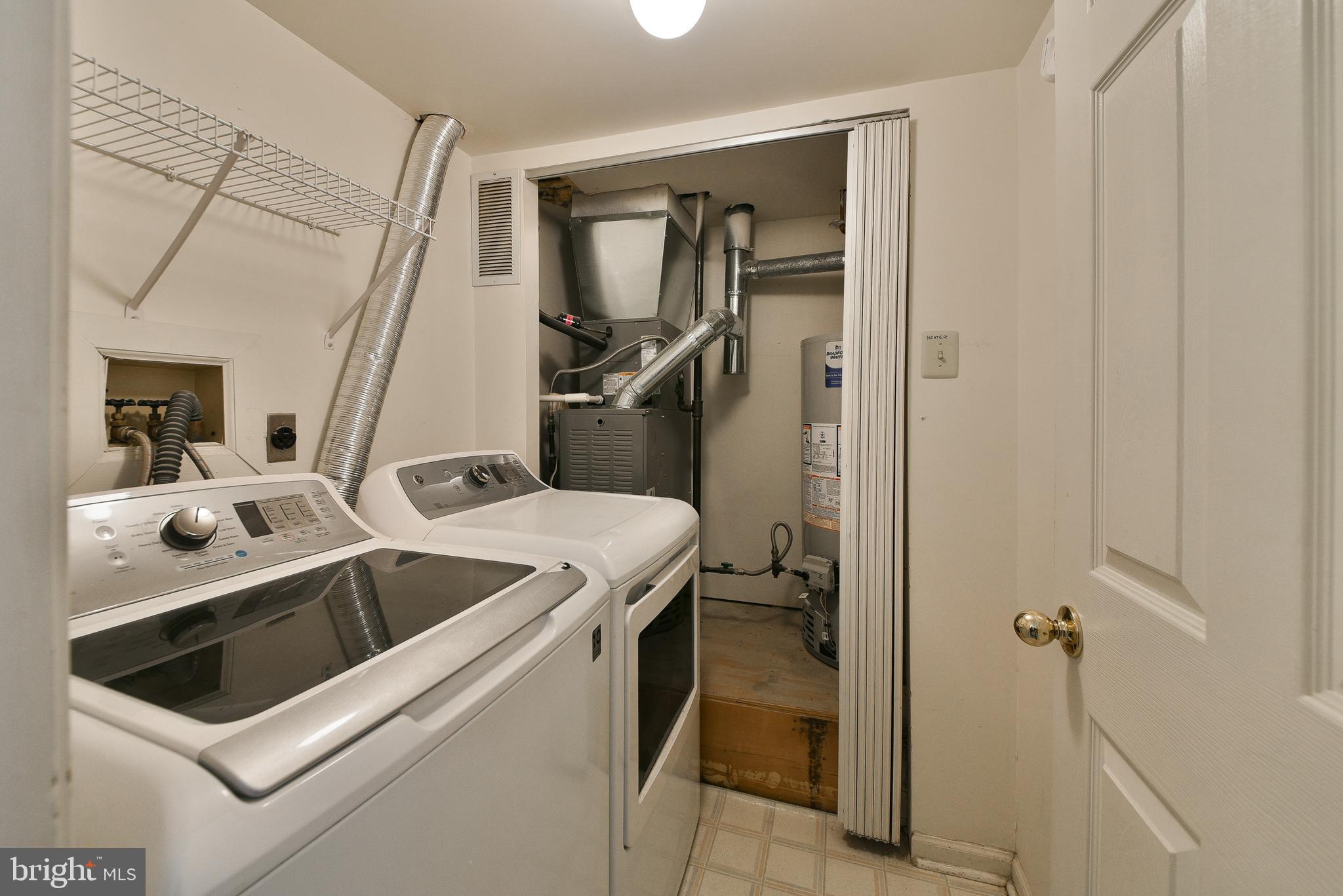 BUSTLETON - Residential