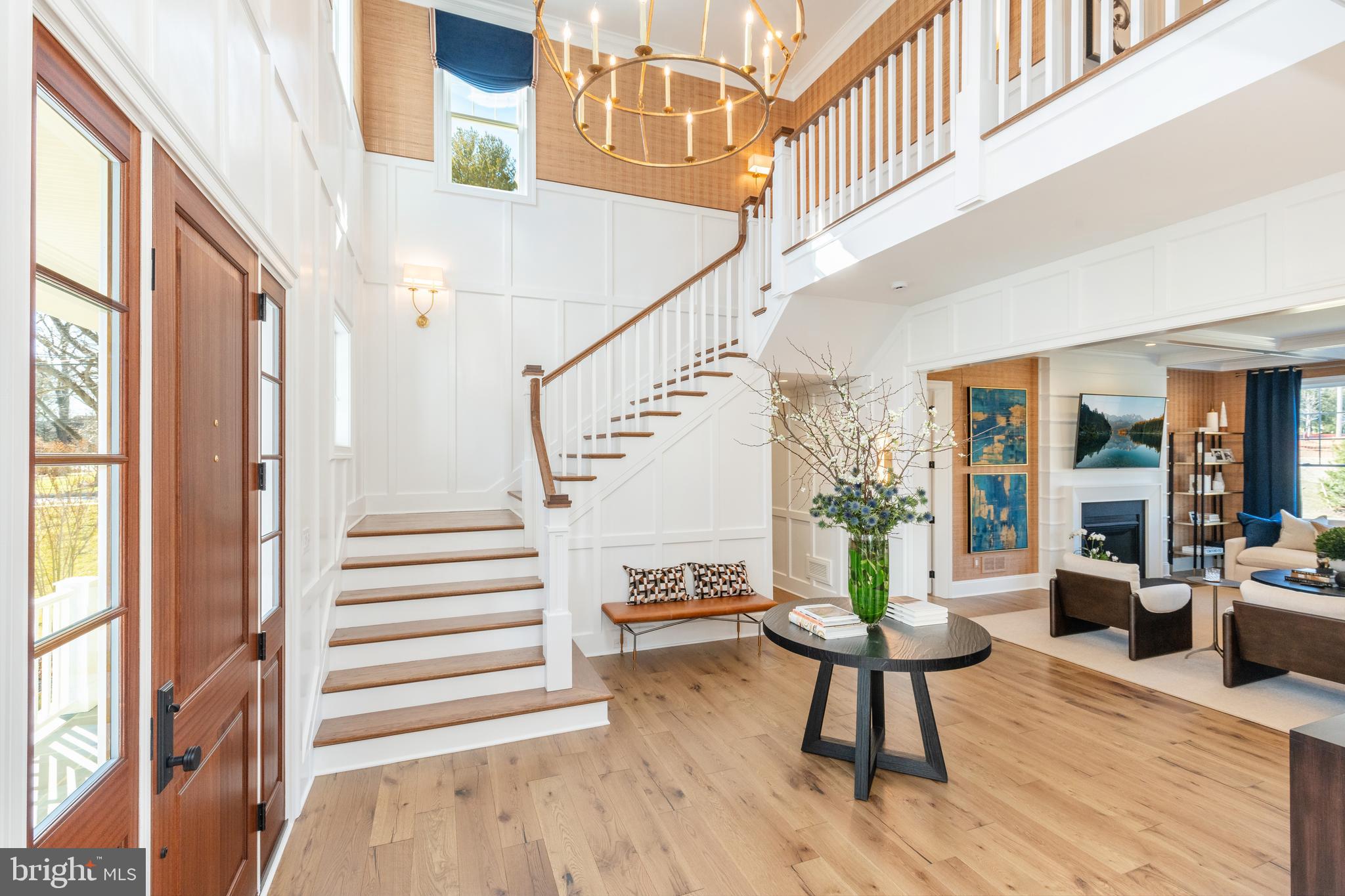 307 WALNUT AVE