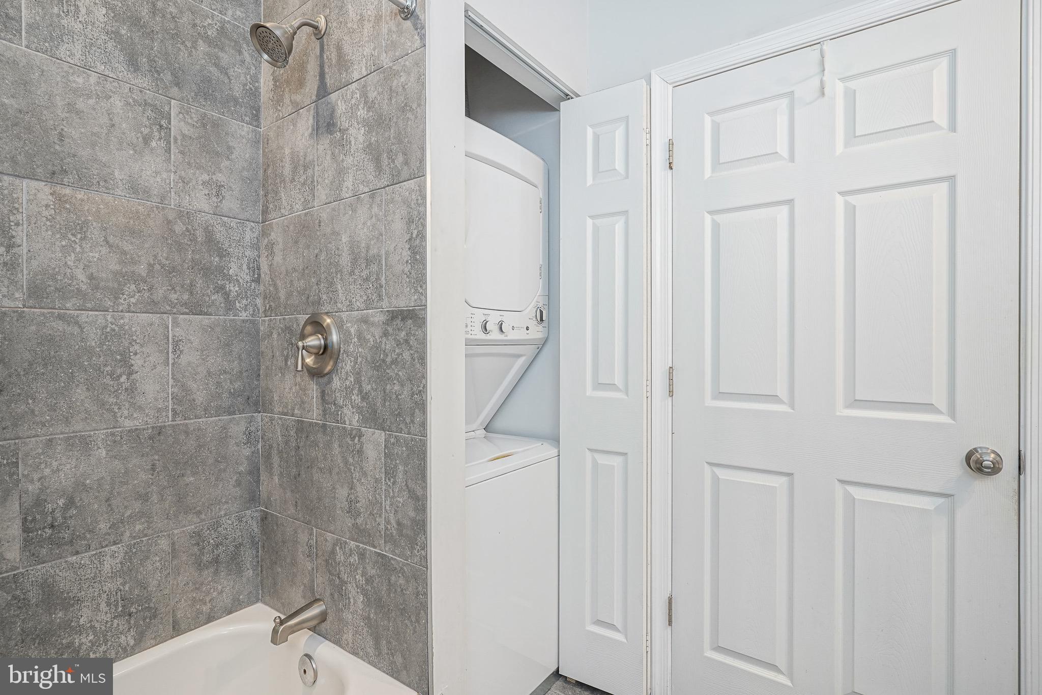 FRANCISVILLE - Residential