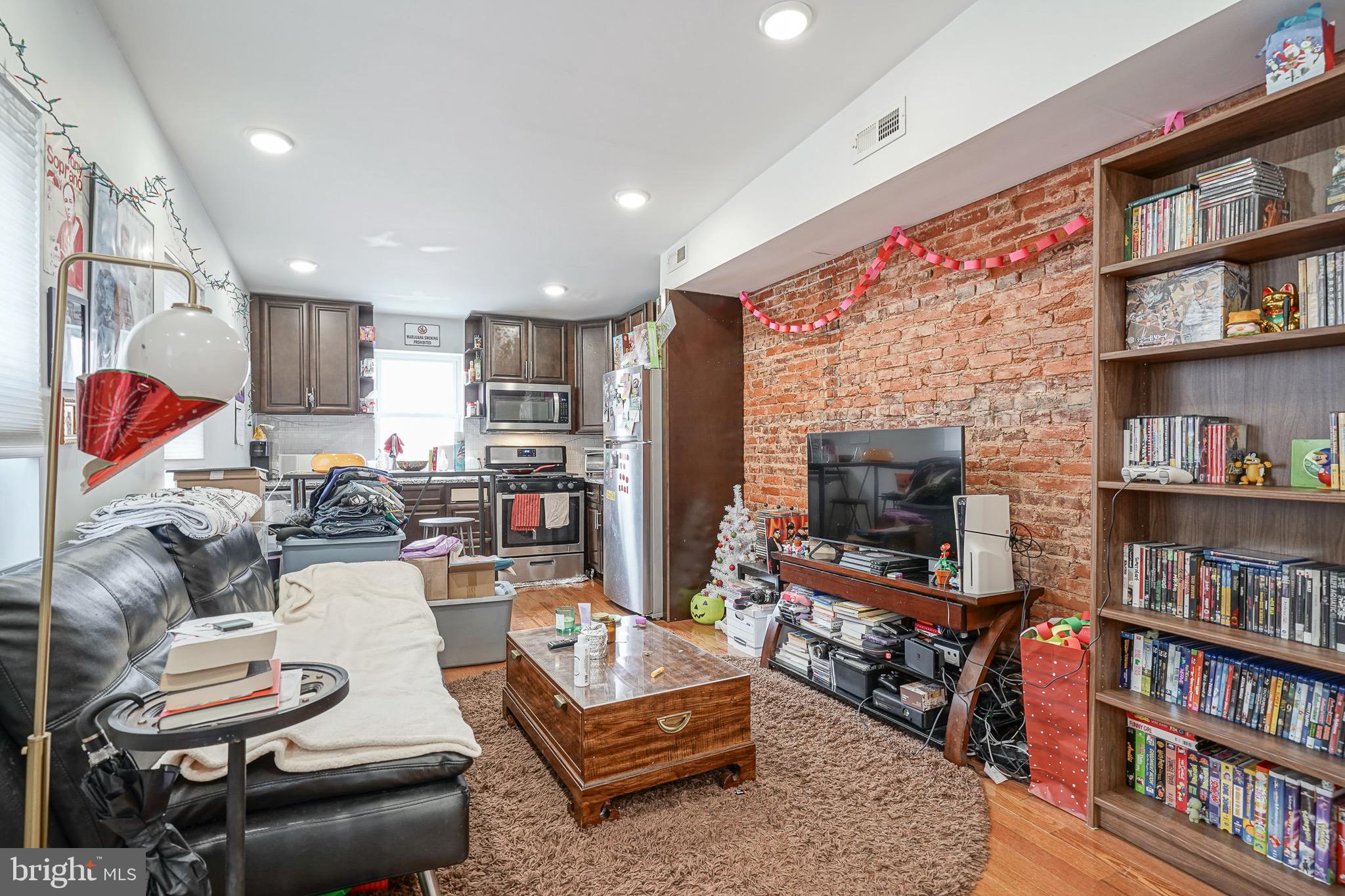 FRANCISVILLE - Residential