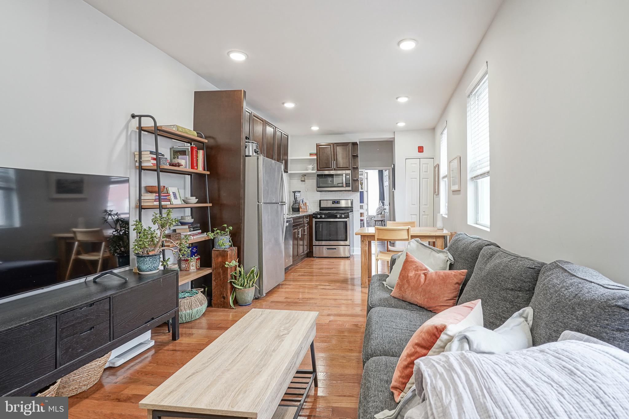 FRANCISVILLE - Residential