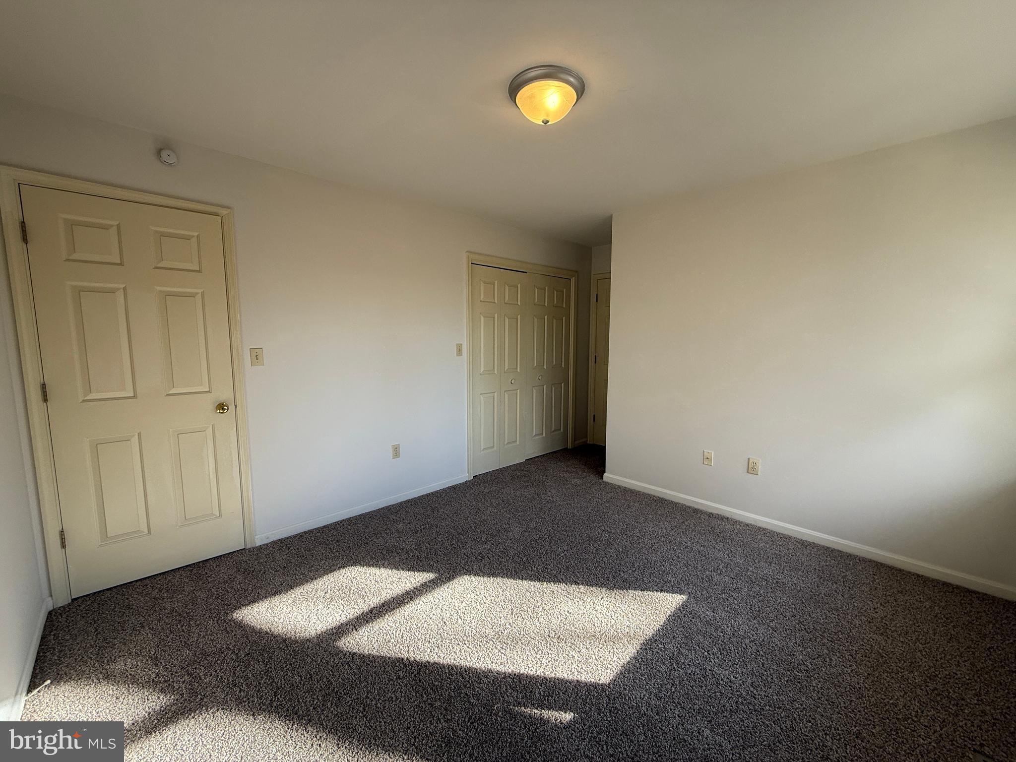 OLDE GREENWICH - Residential Lease