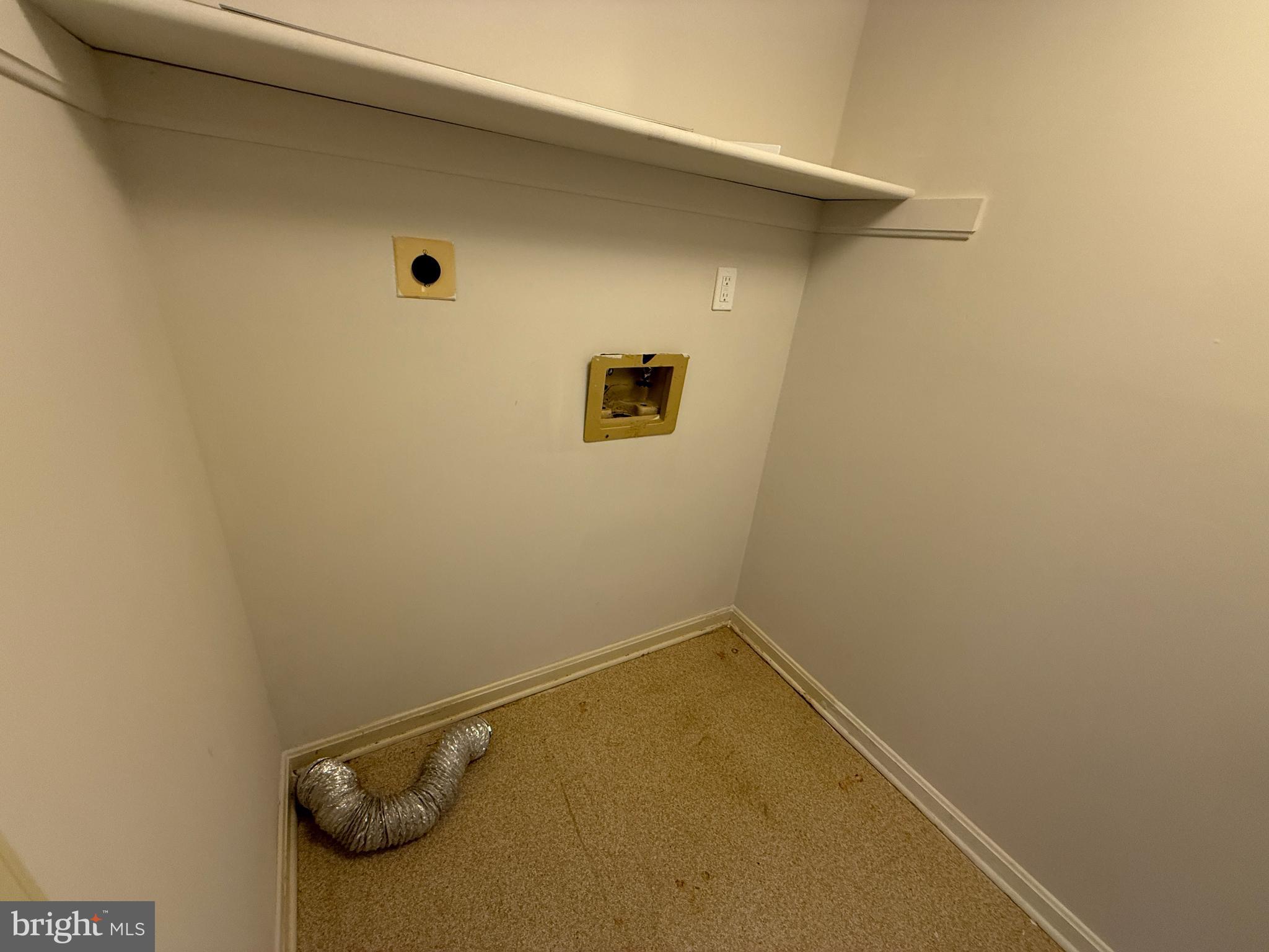 OLDE GREENWICH - Residential Lease