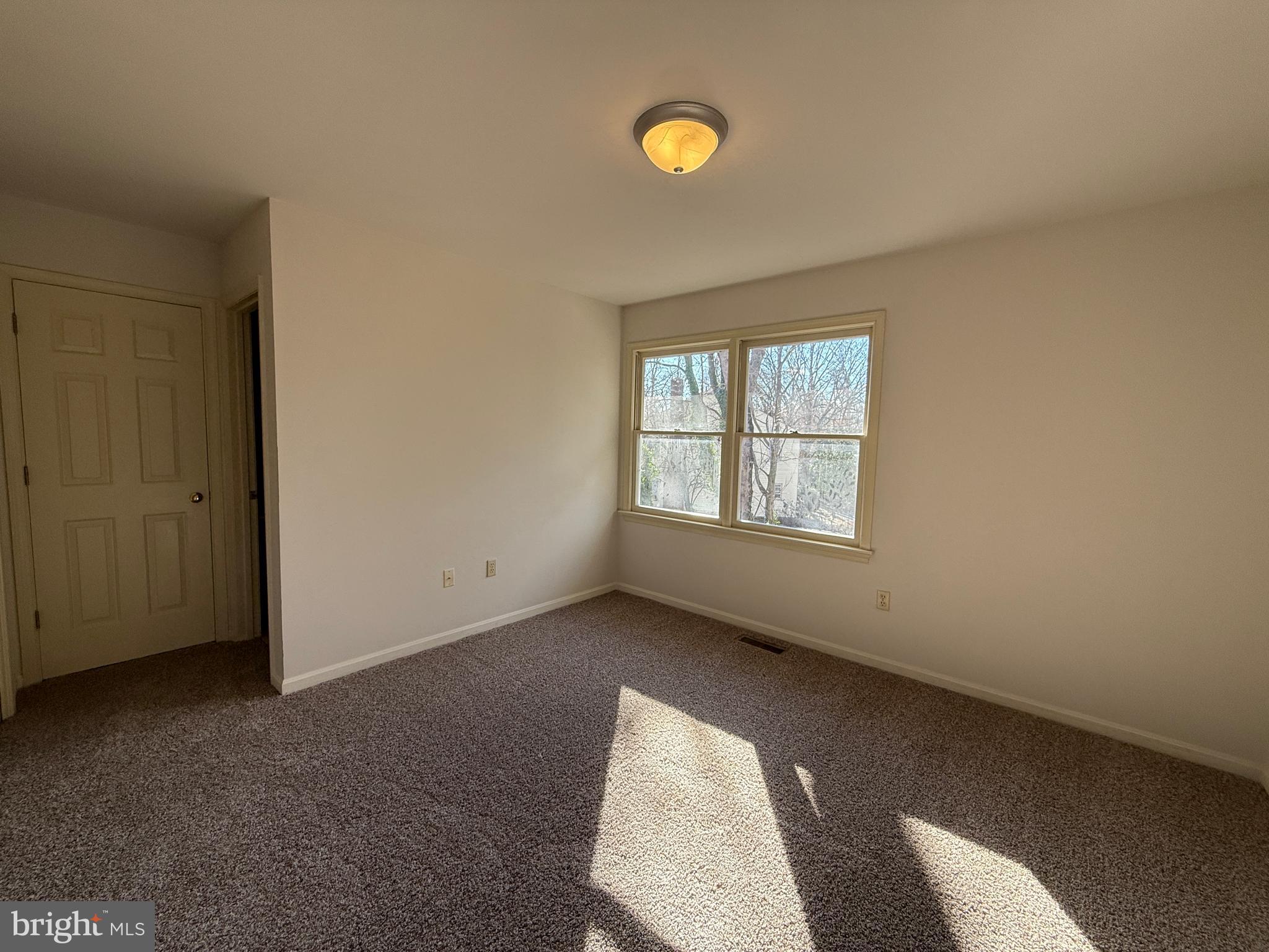 OLDE GREENWICH - Residential Lease