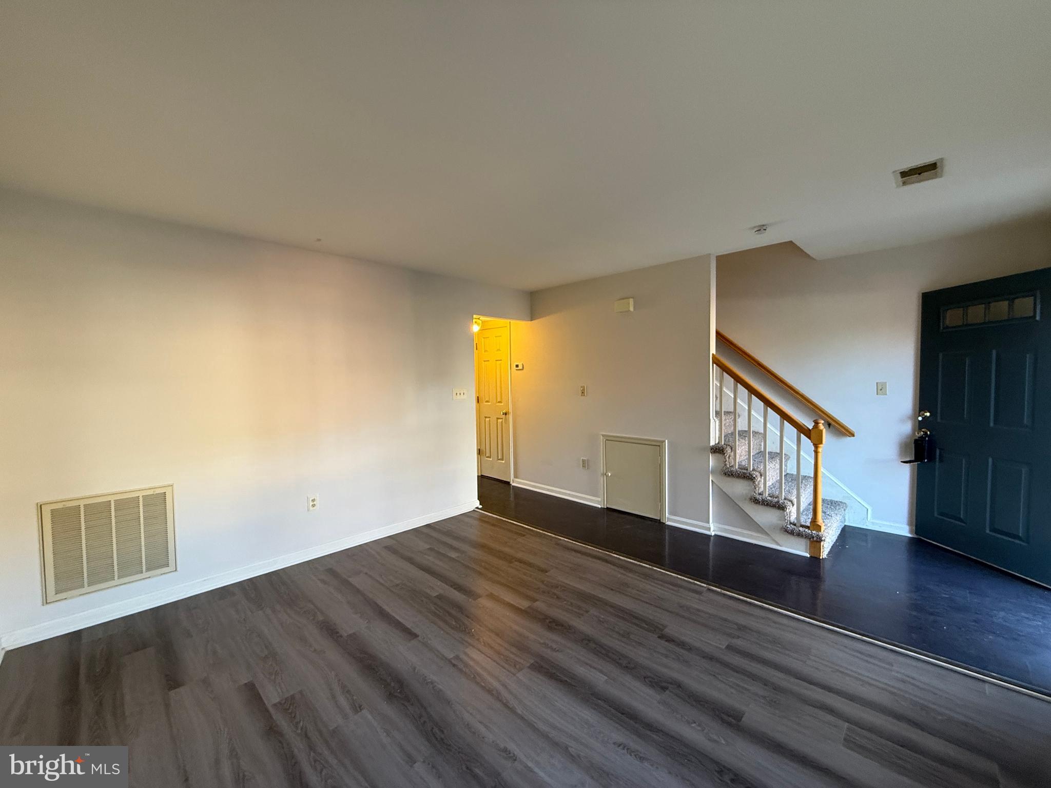 OLDE GREENWICH - Residential Lease