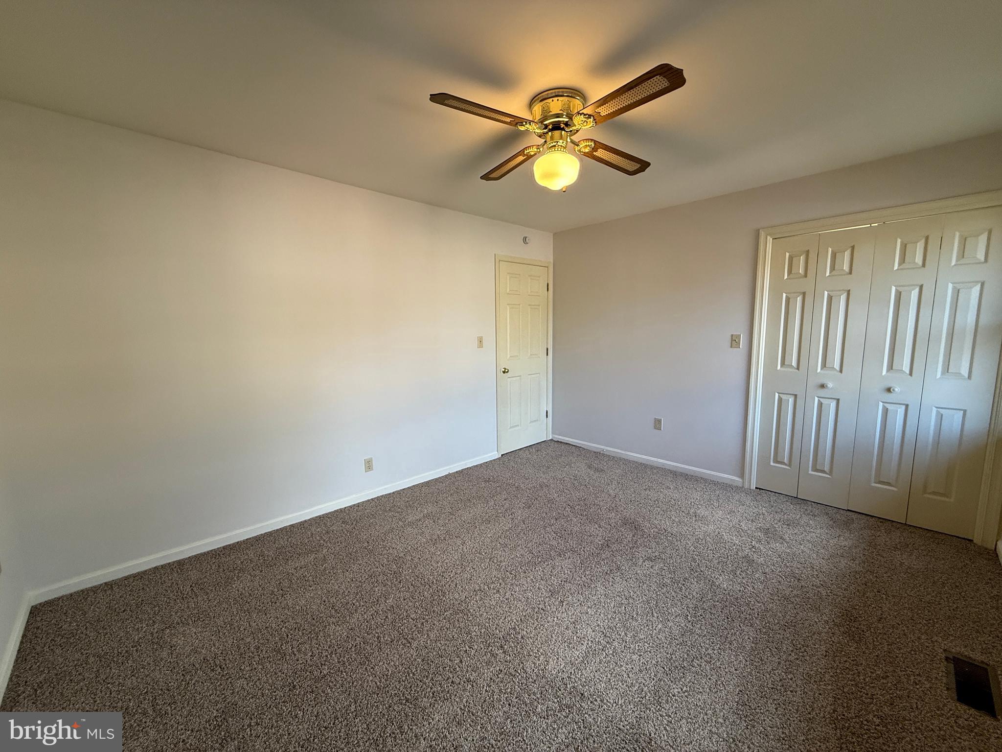 OLDE GREENWICH - Residential Lease