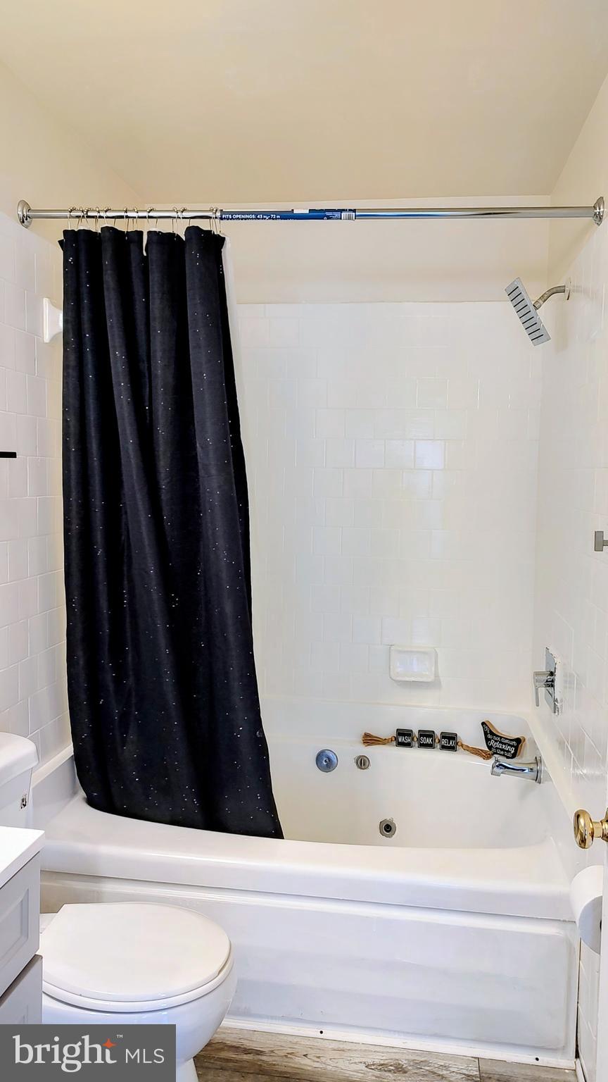 FOXBOROUGH FARMS - Residential