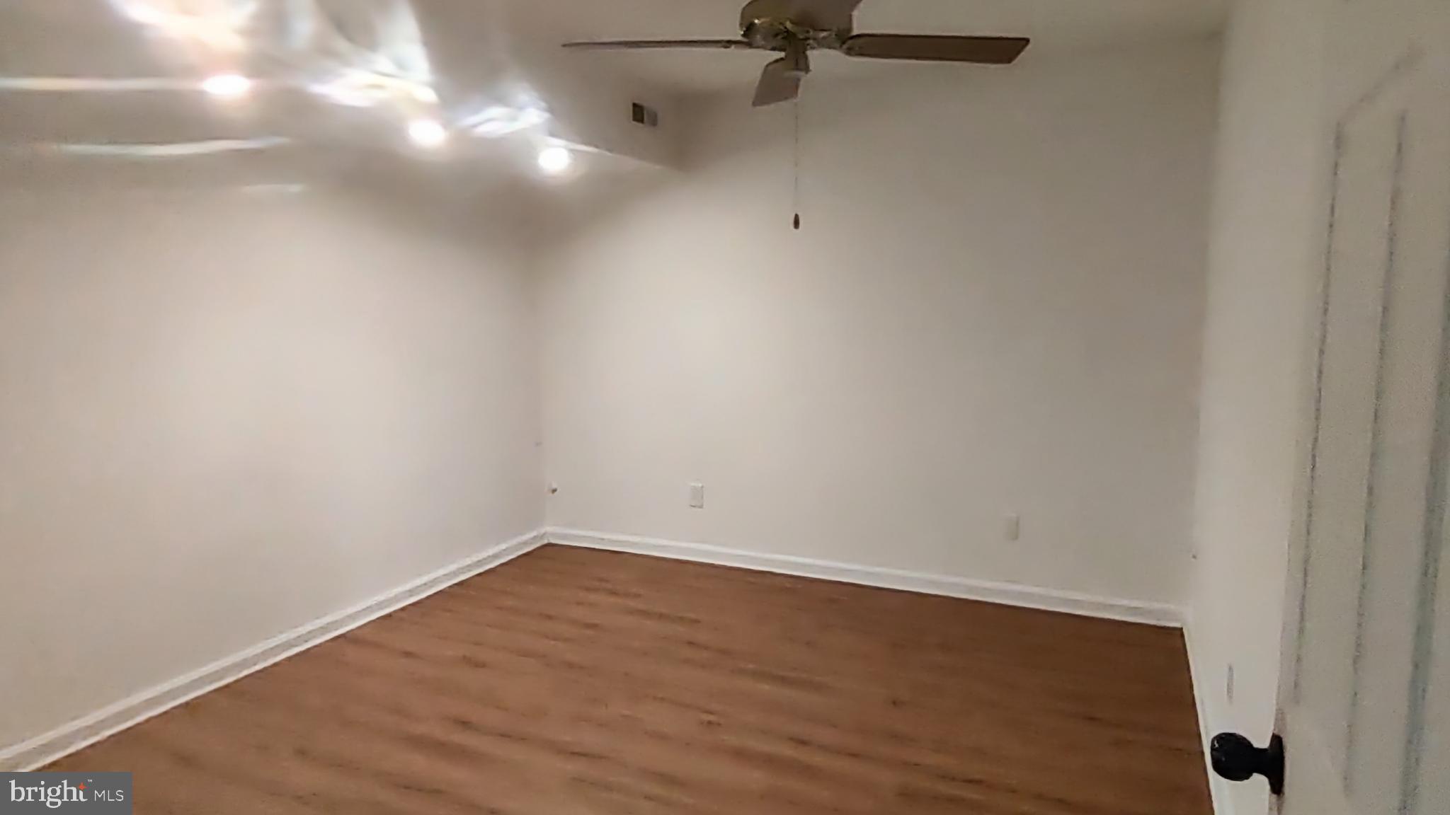 FOXBOROUGH FARMS - Residential