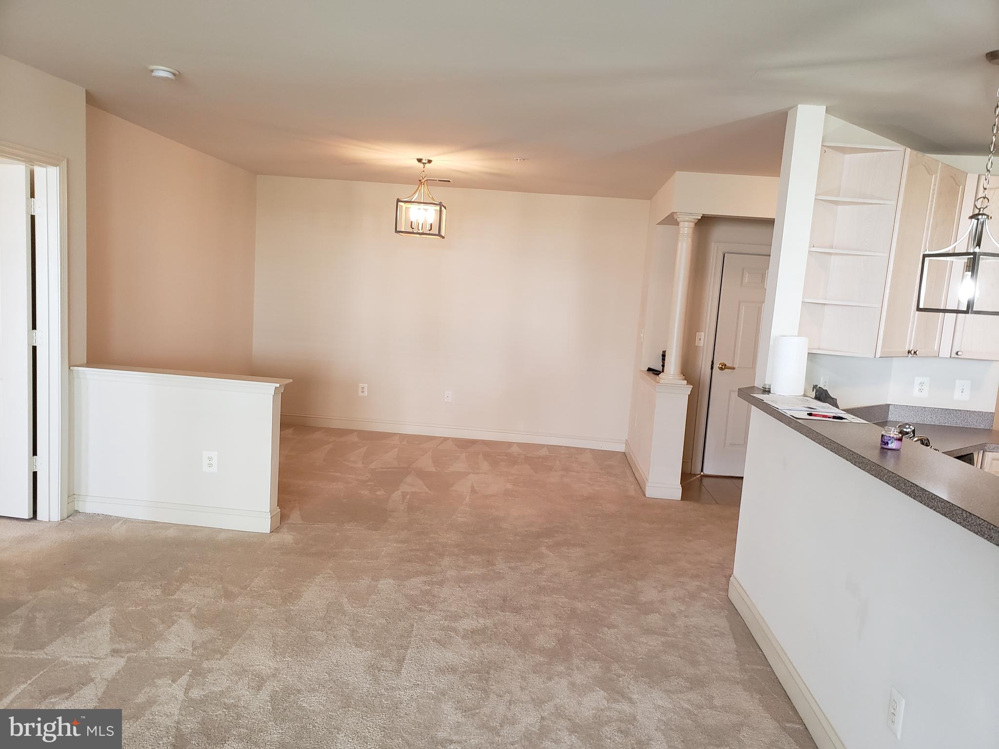 SUFFIELD MEADOWS - Residential