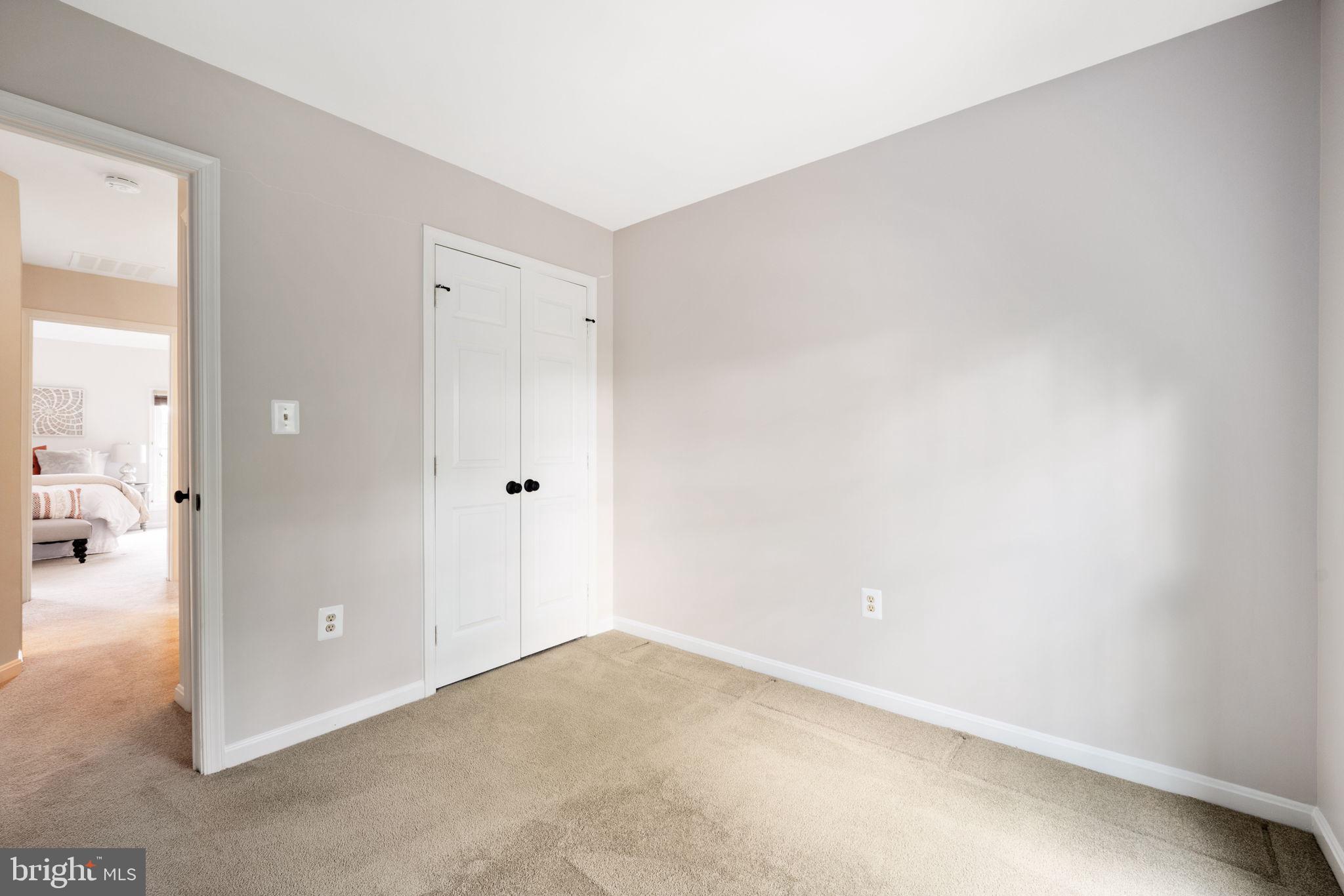 OAKCREST - Residential