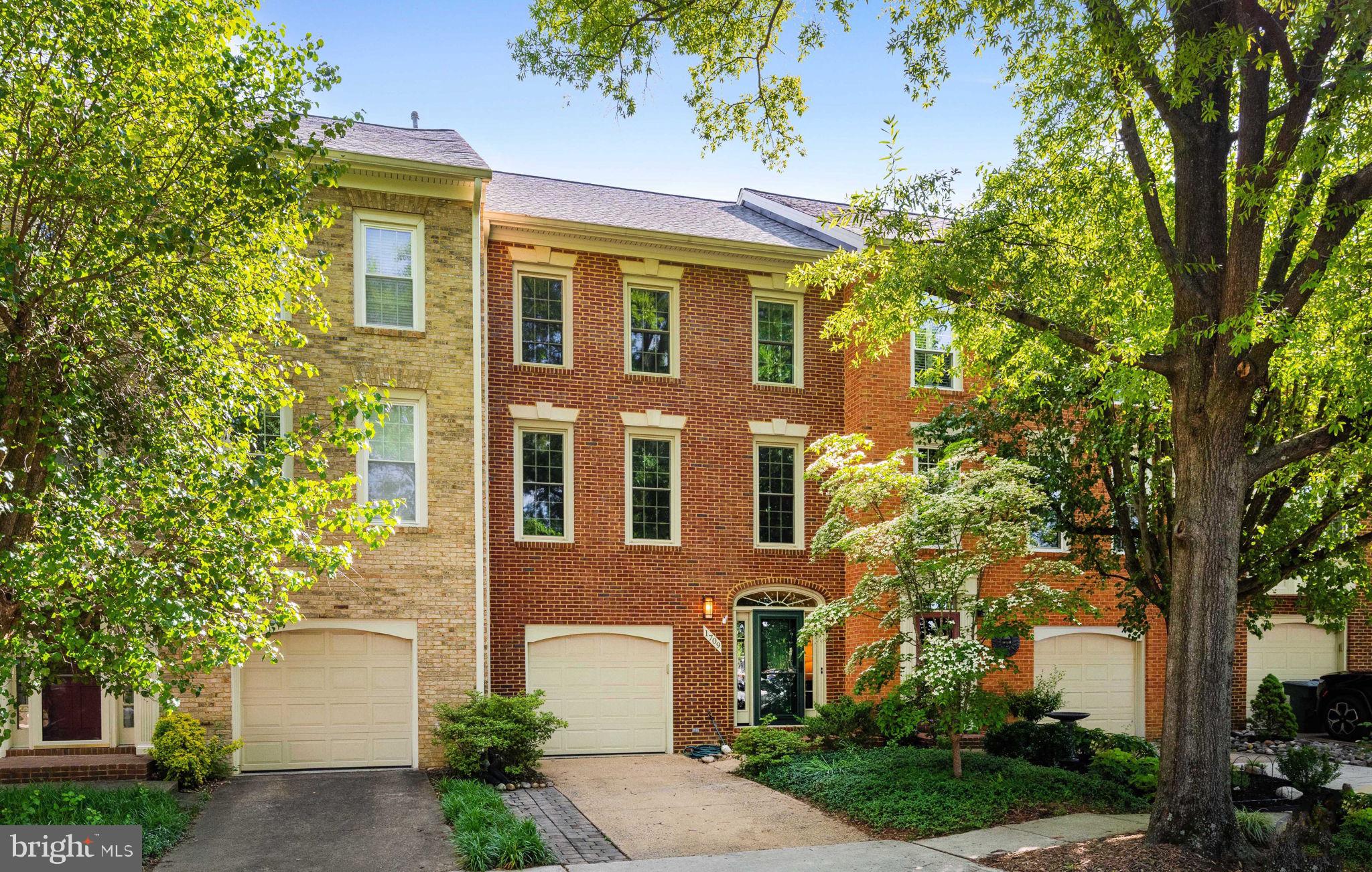 OAKCREST - Residential