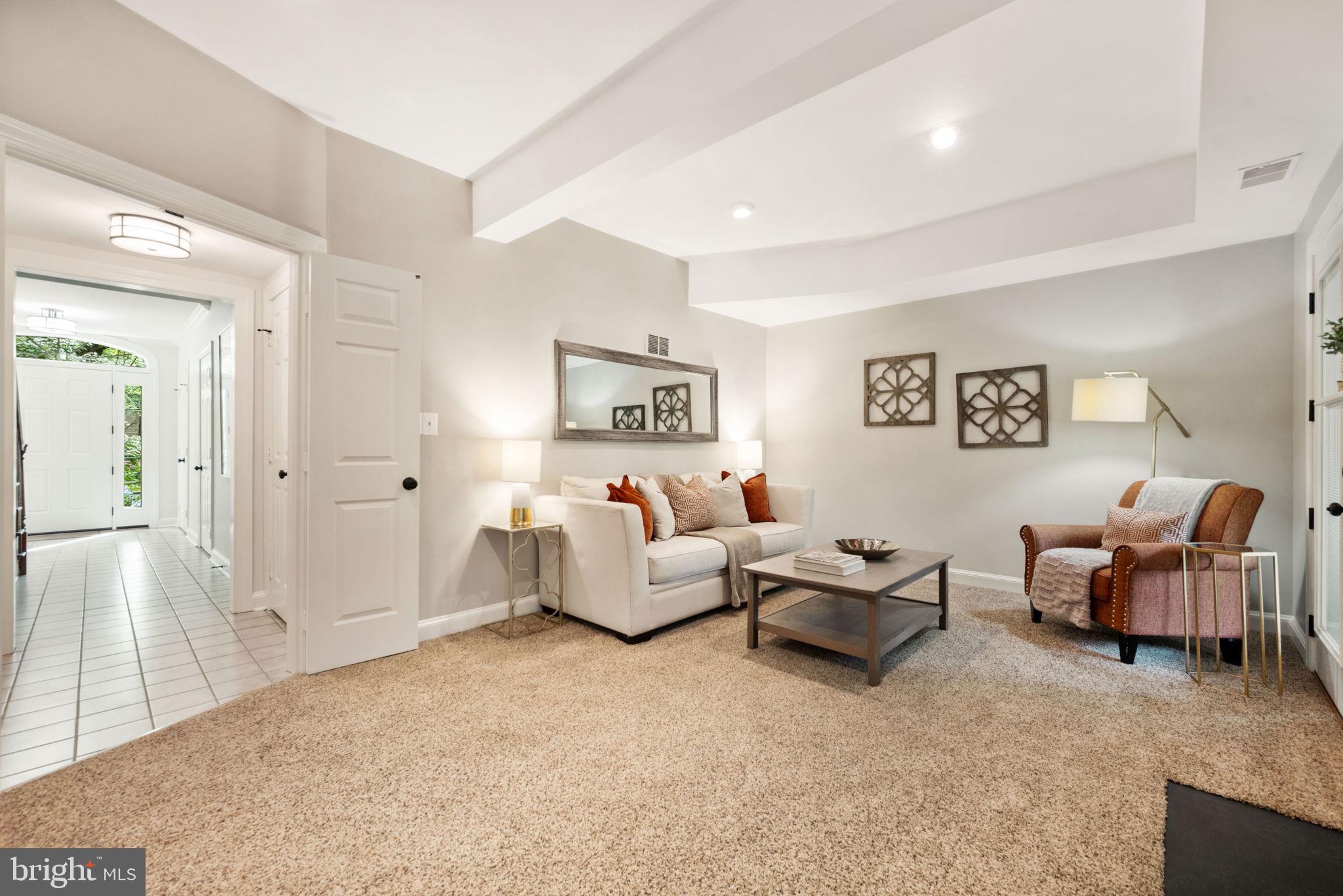 OAKCREST - Residential