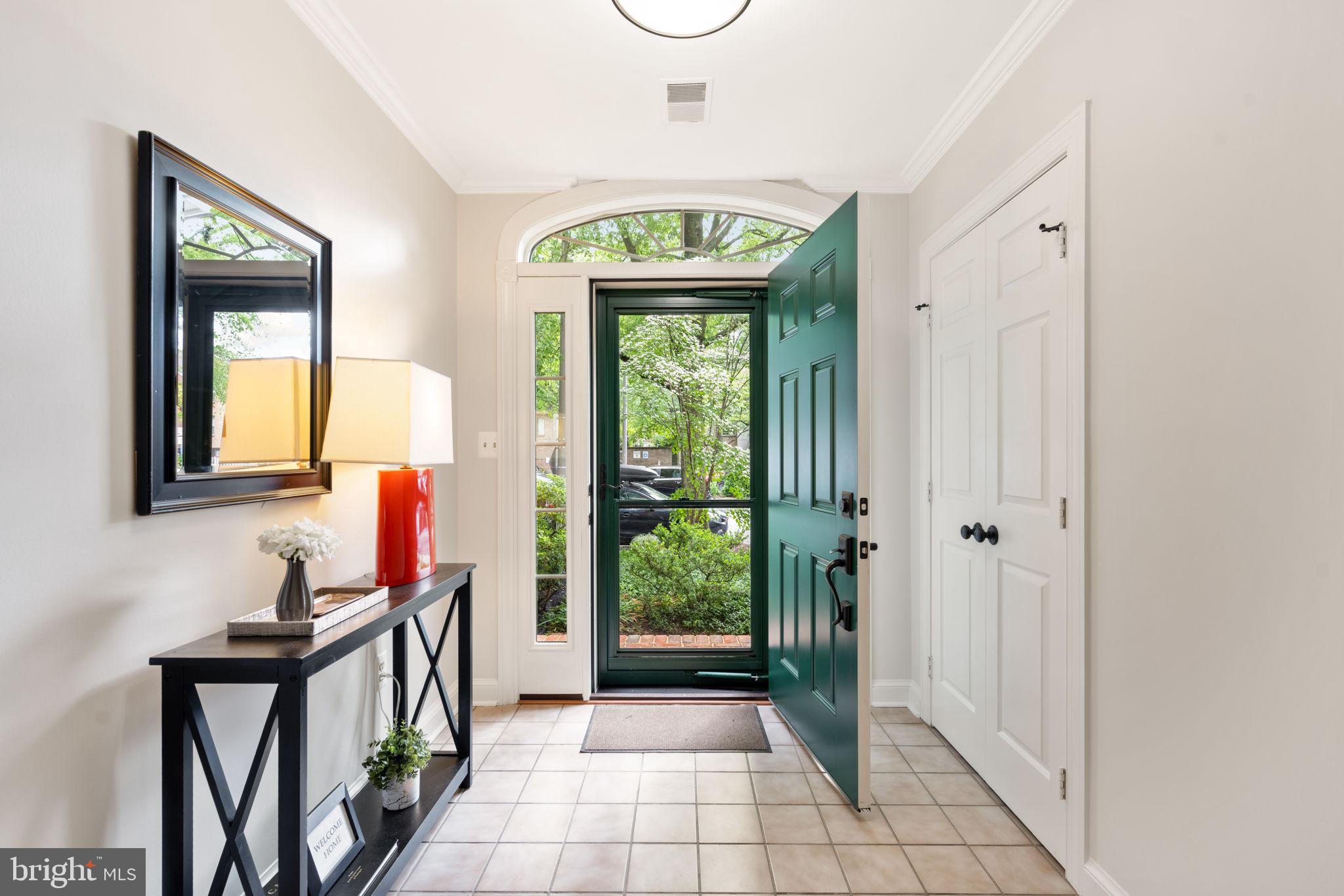 OAKCREST - Residential