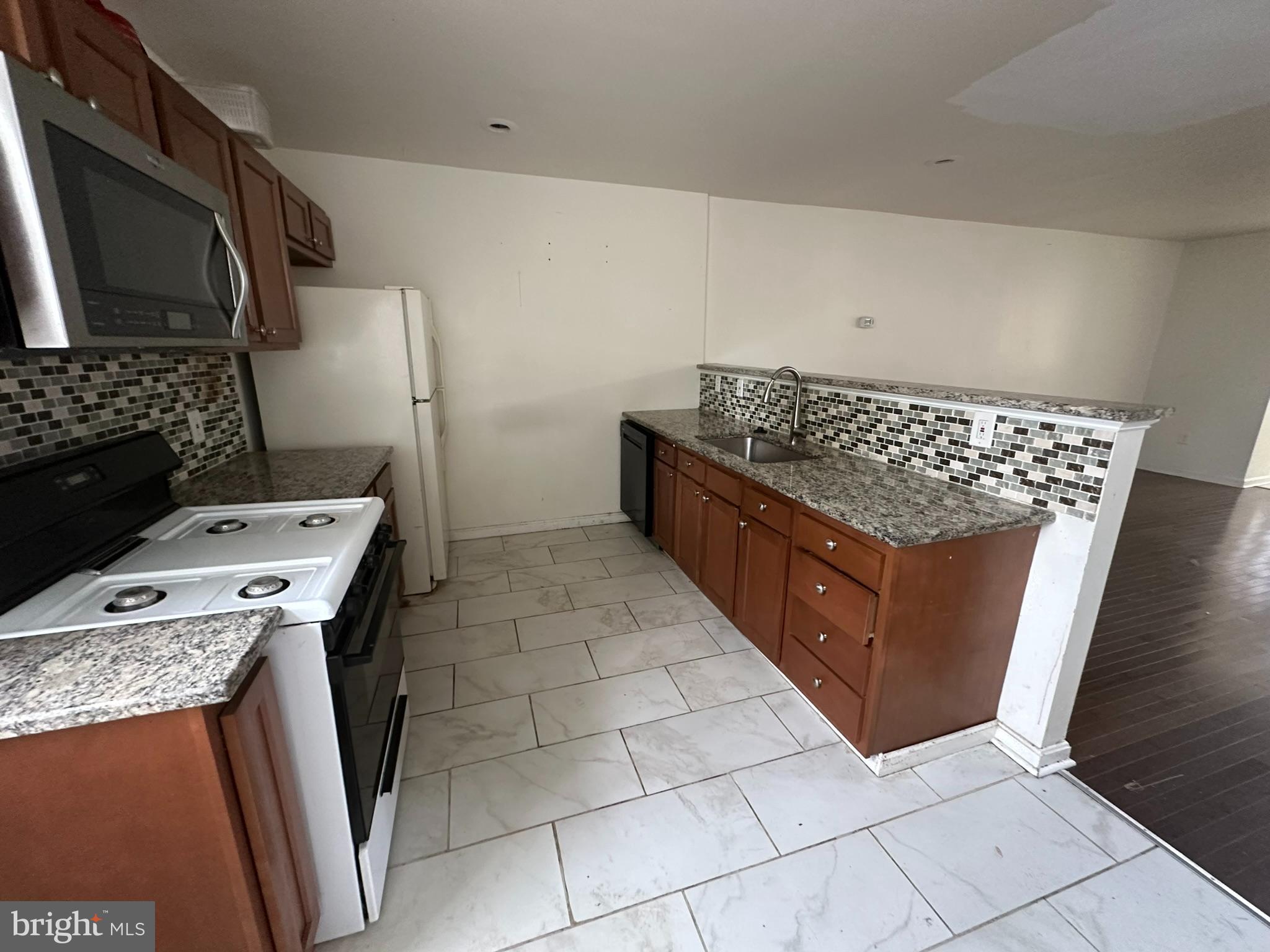 CENTRAL PARK HEIGHTS - Residential