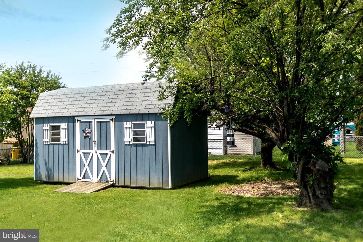 ARUNDEL HILLS - Residential