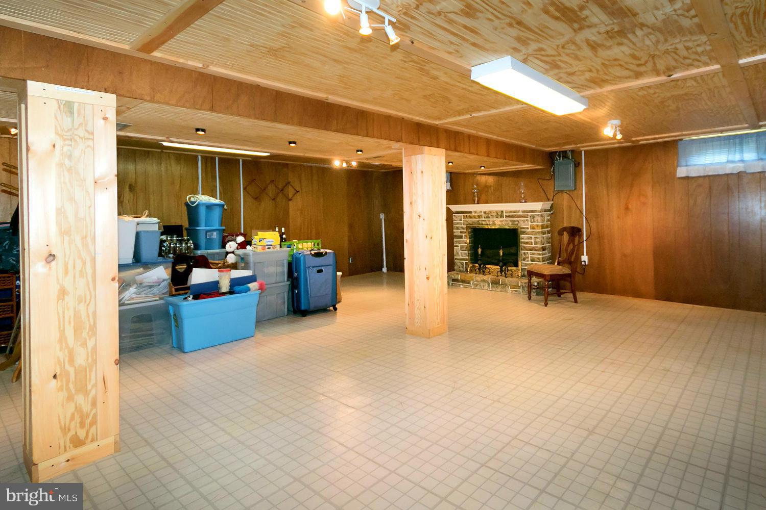 ARUNDEL HILLS - Residential